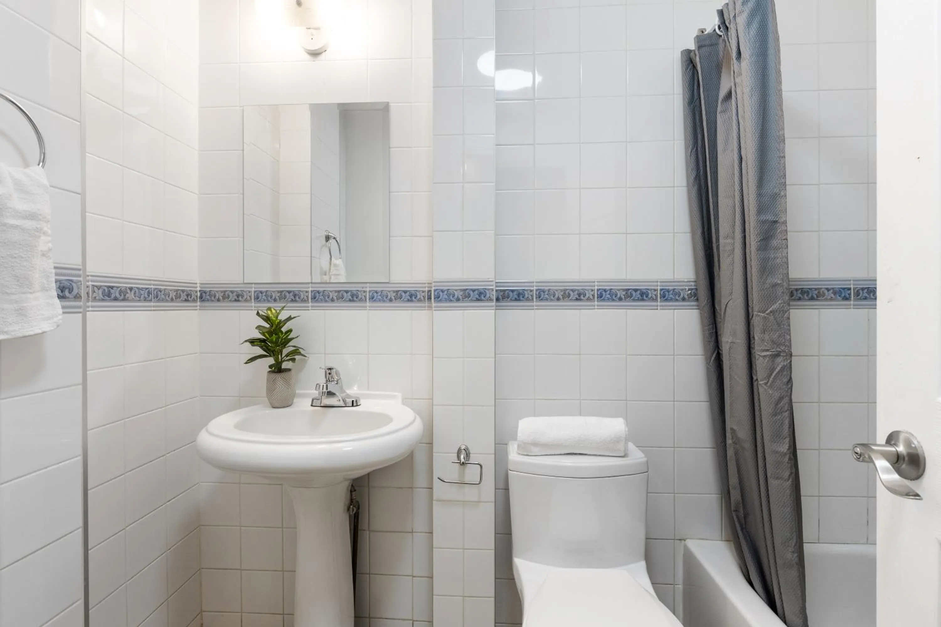 Bathroom in Le Sand & Stone Hotel