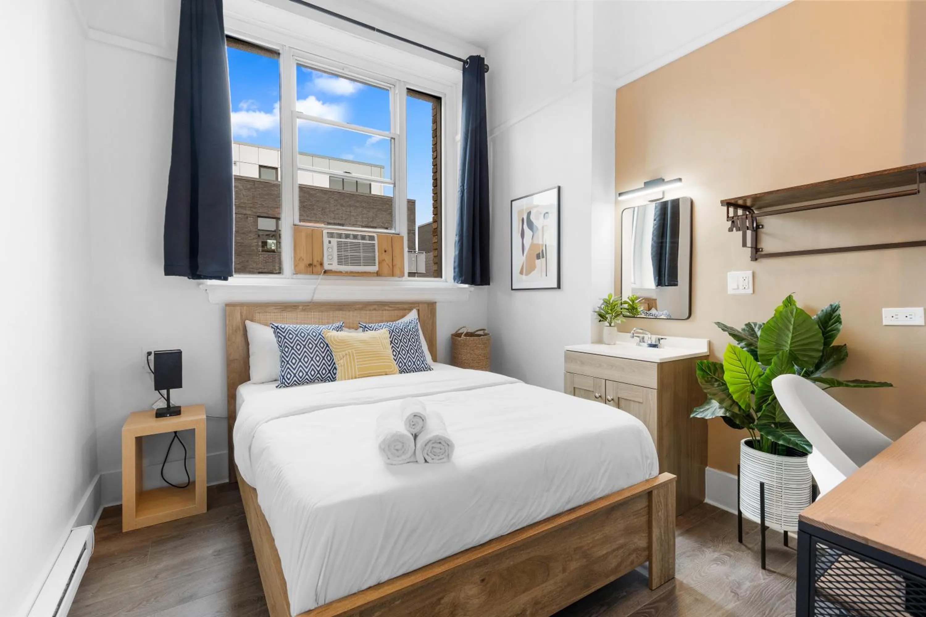 Bed in Le Sand & Stone Hotel