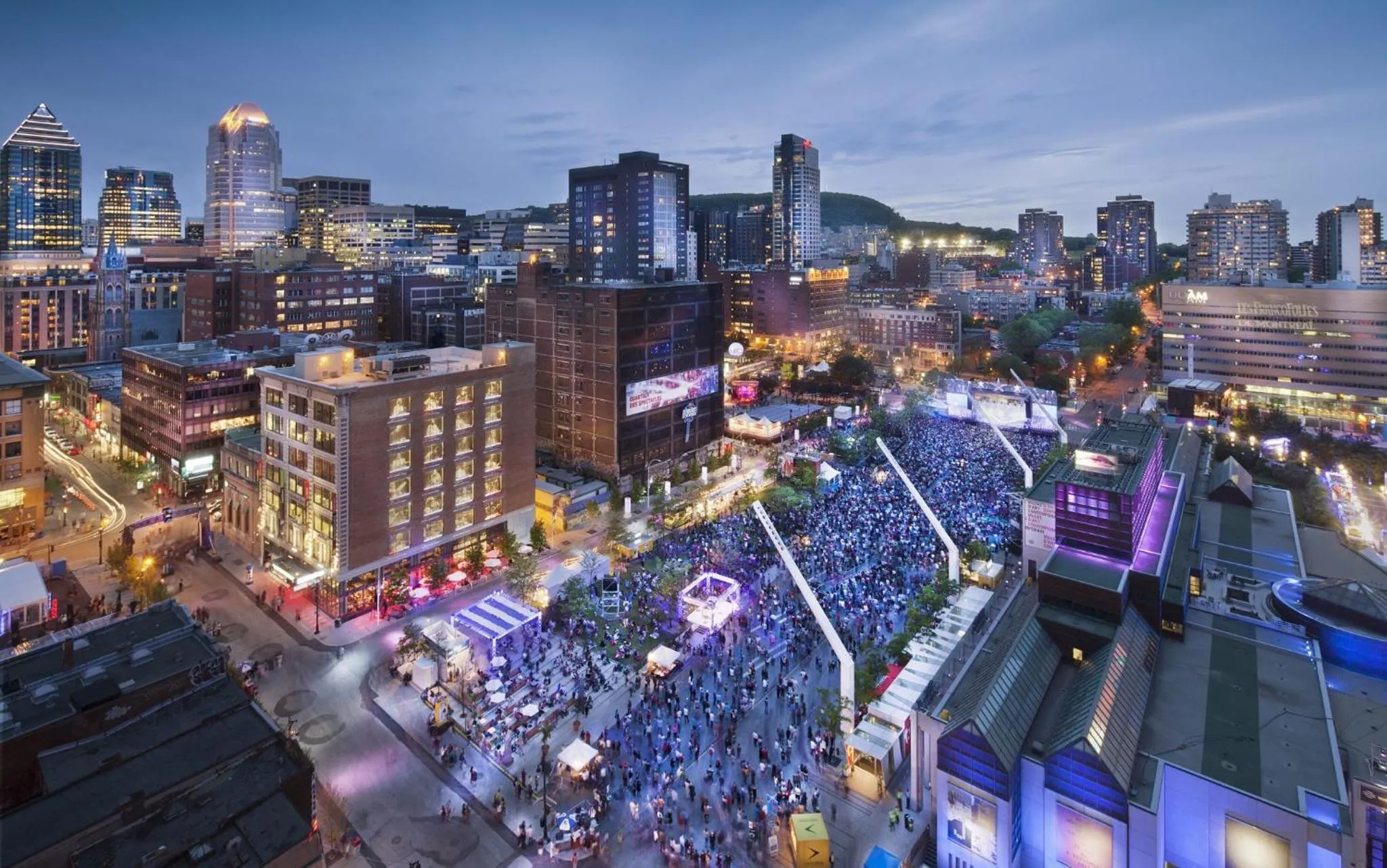 City view in Le Sand & Stone Hotel