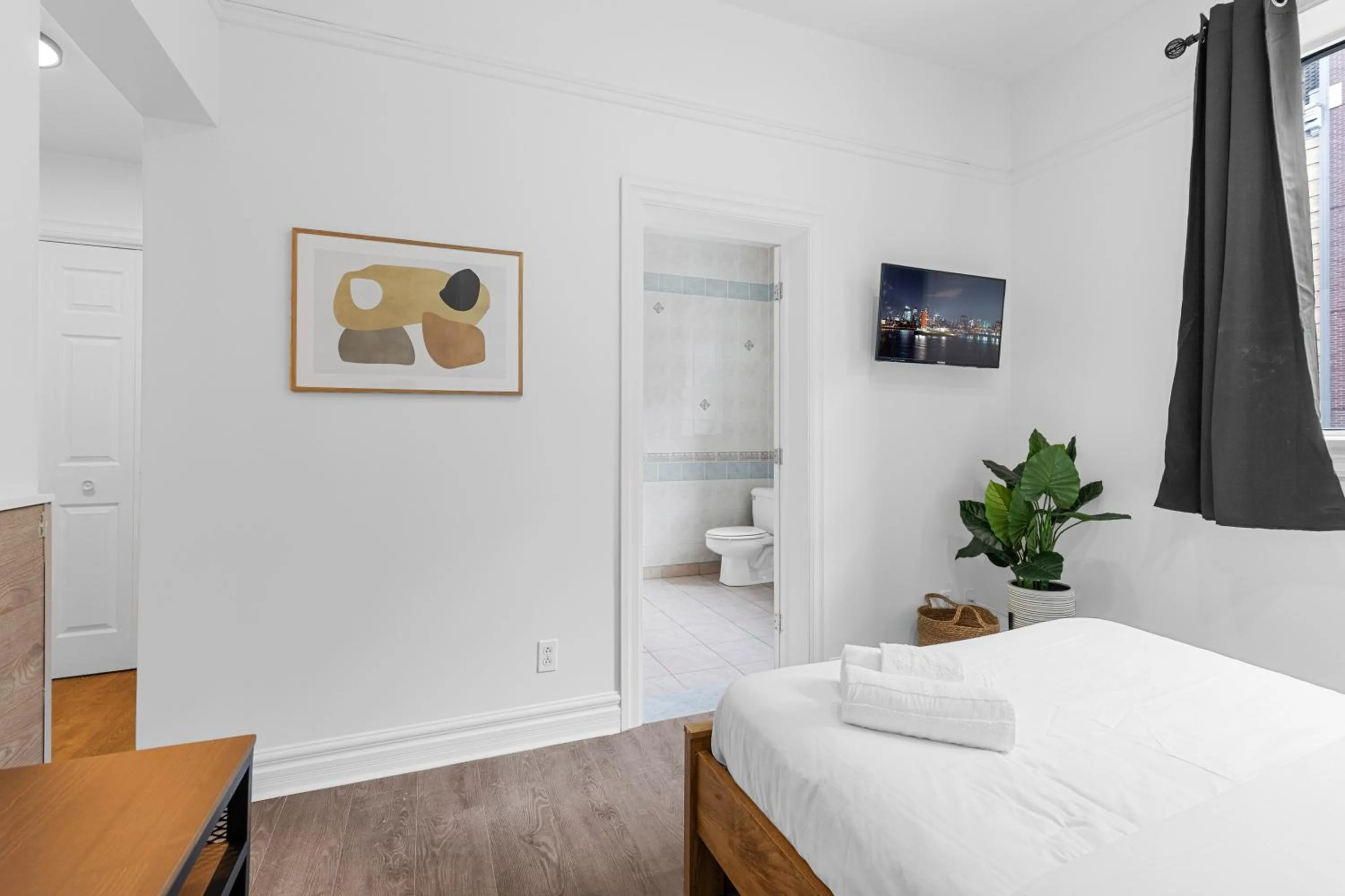 Bed in Le Sand & Stone Hotel