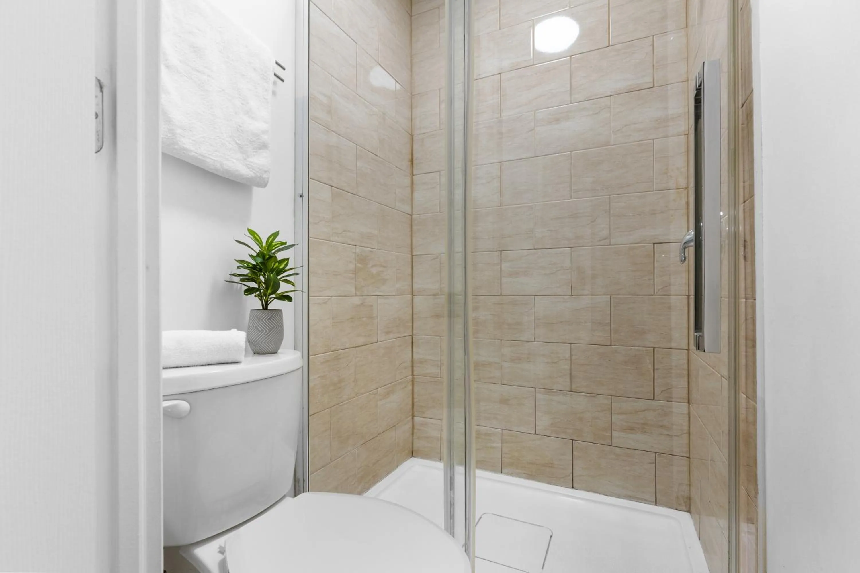 Bathroom in Le Sand & Stone Hotel