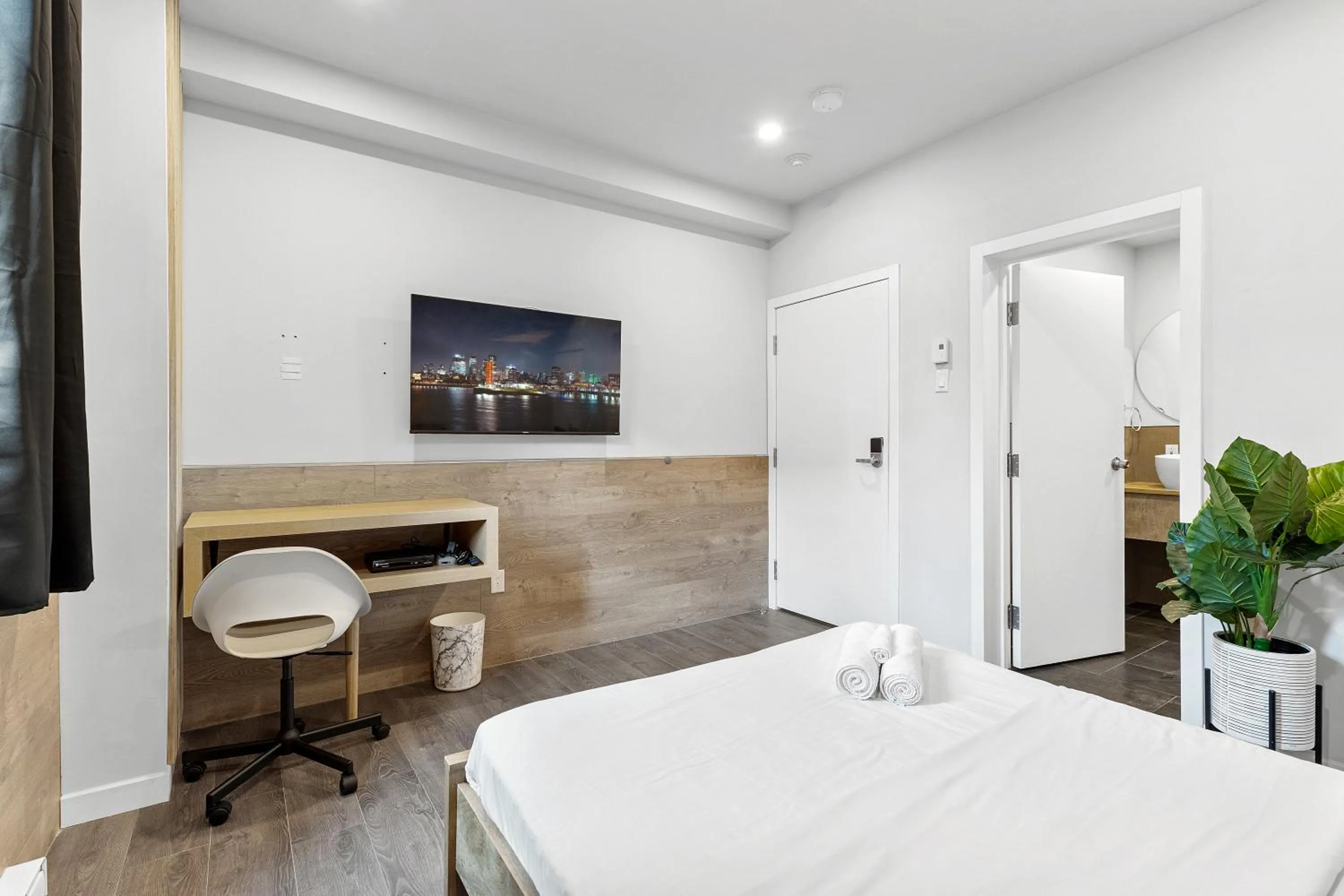 Photo of the whole room, Bed in Le Sand & Stone Hotel