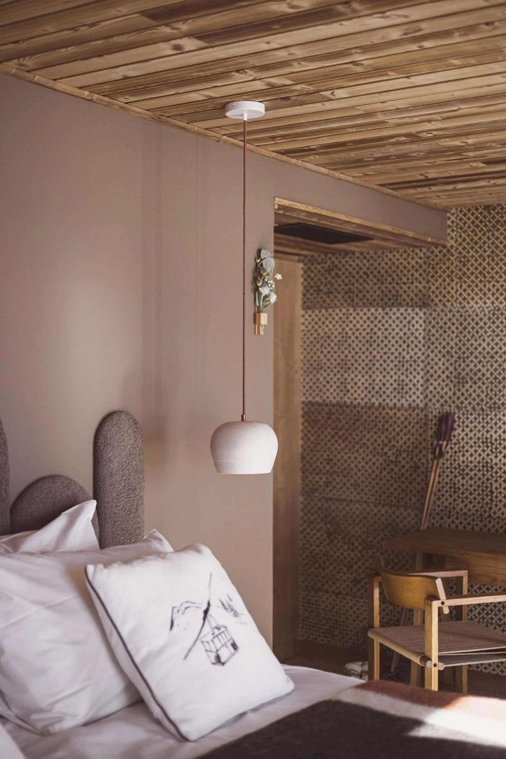 Bed in La Voie Lactée