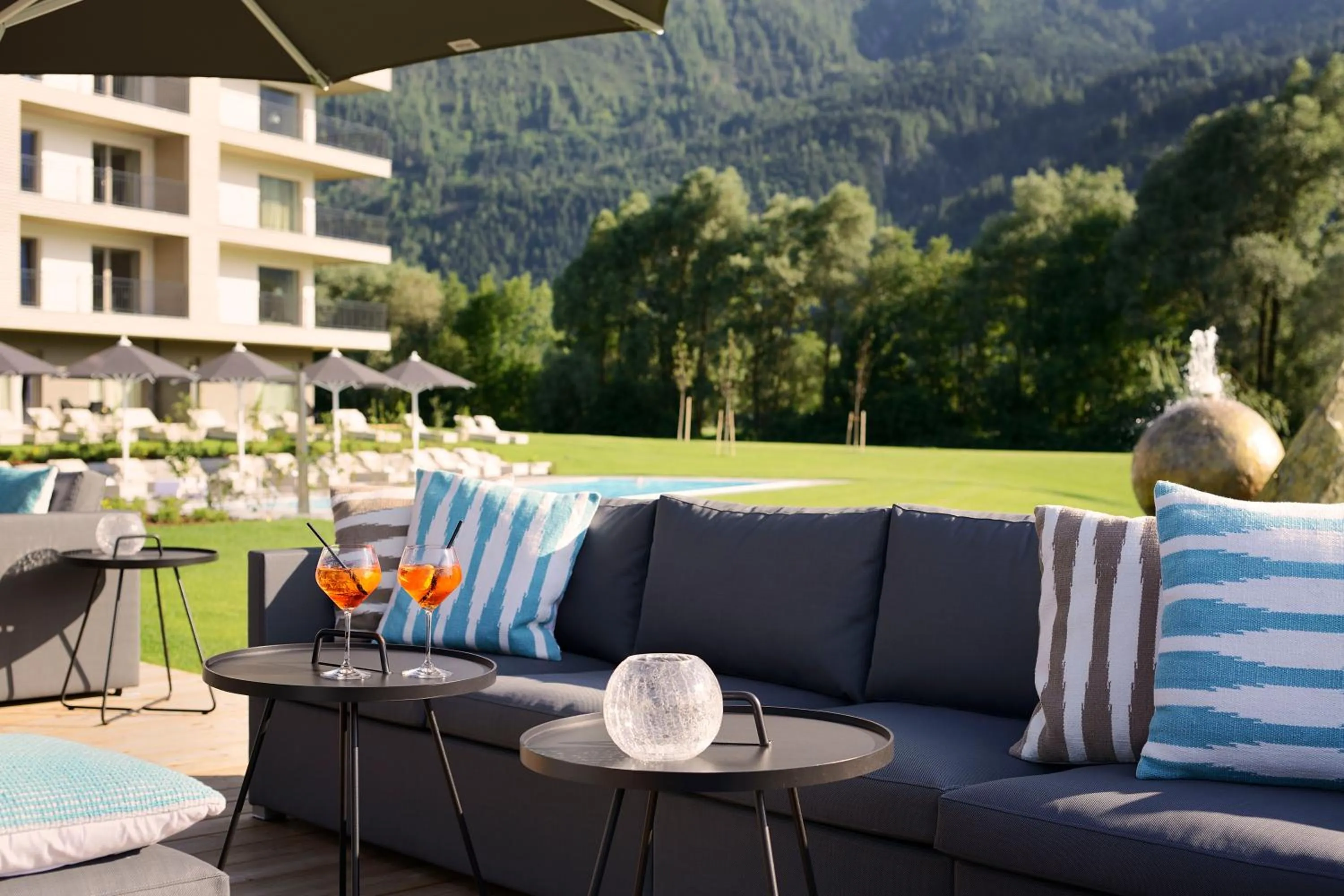 Facade/entrance in Dolomitengolf Suites