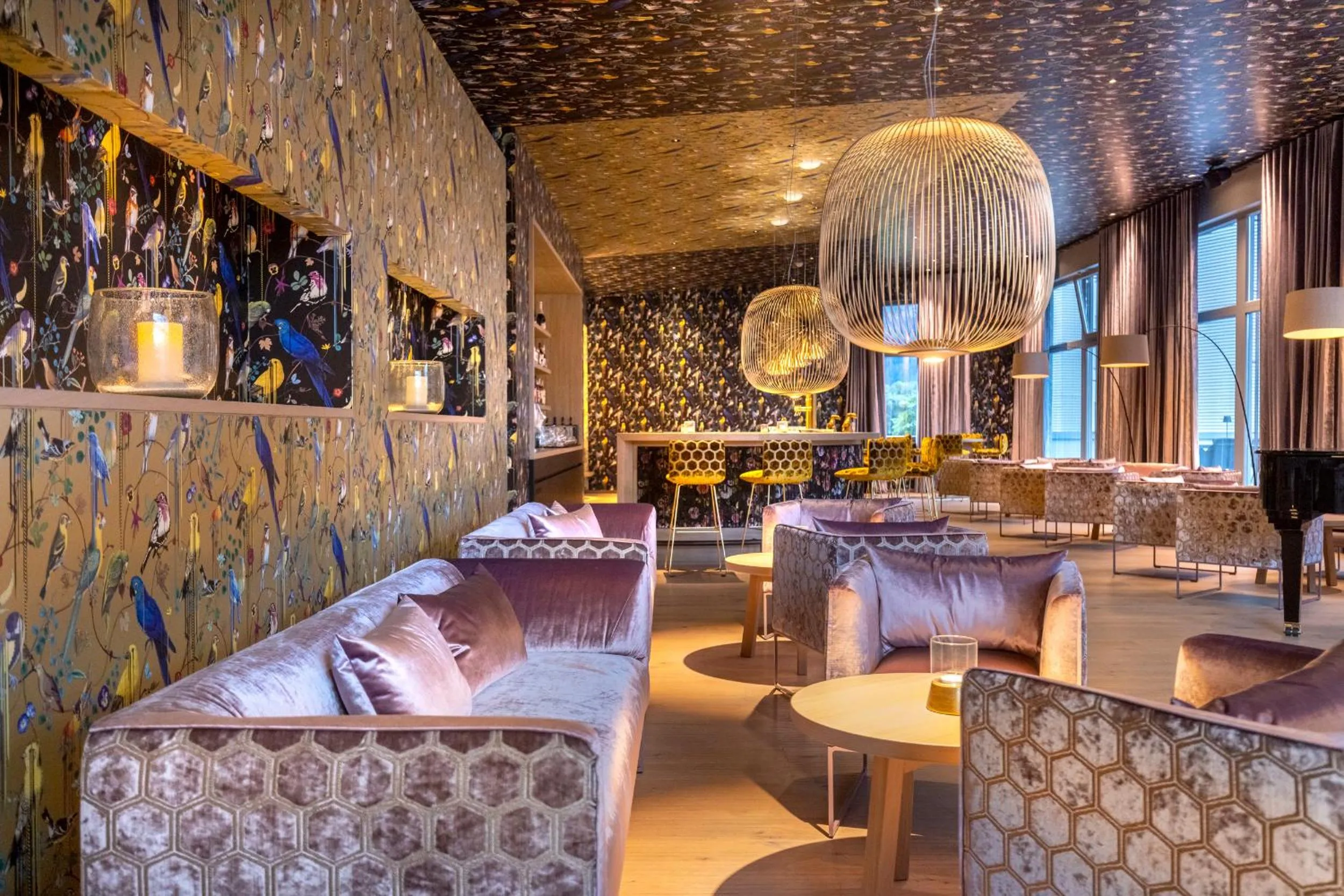 Lounge or bar in Dolomitengolf Suites
