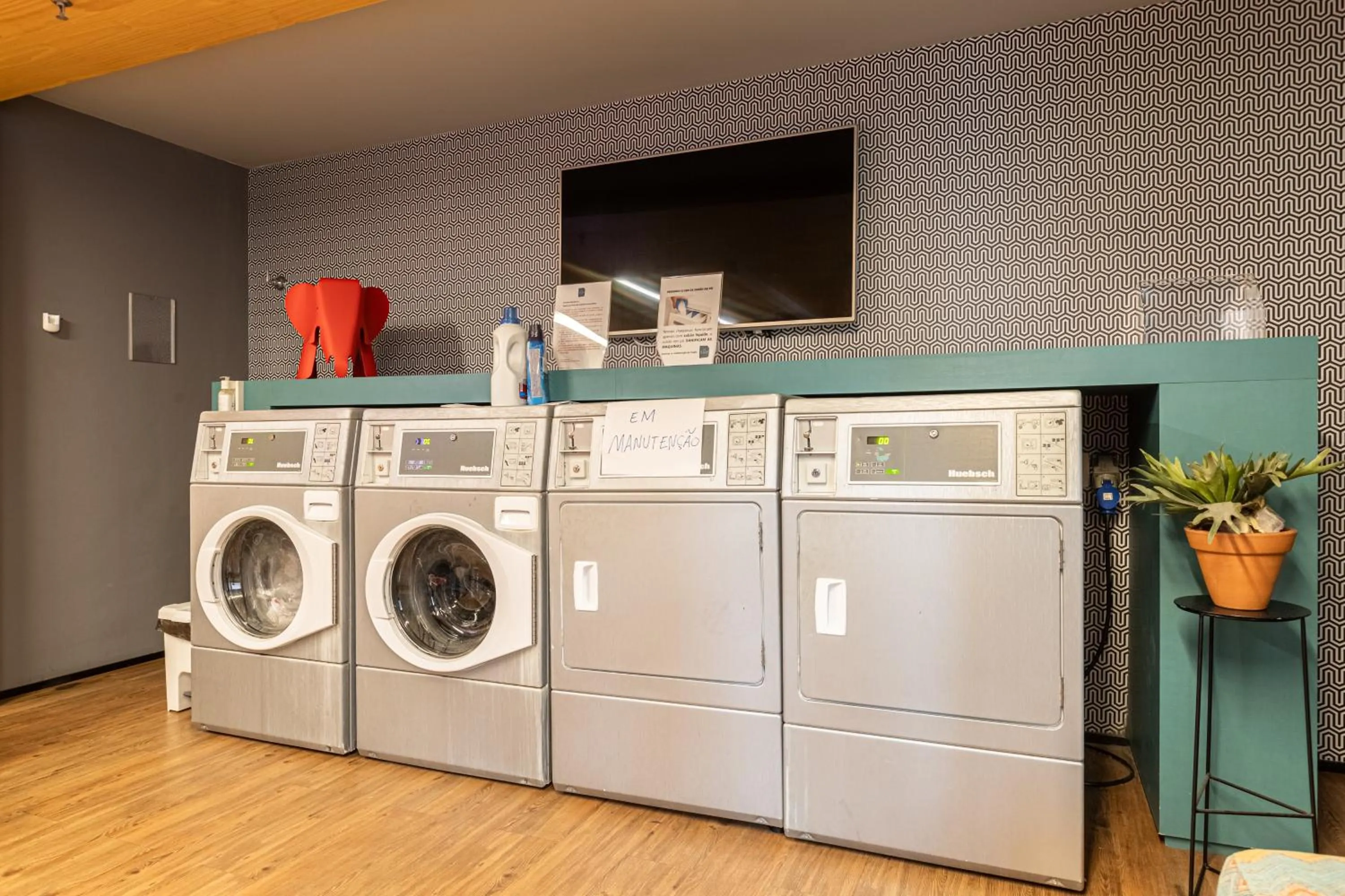 washing machine in APS - Alpha Stay By Anora Spaces