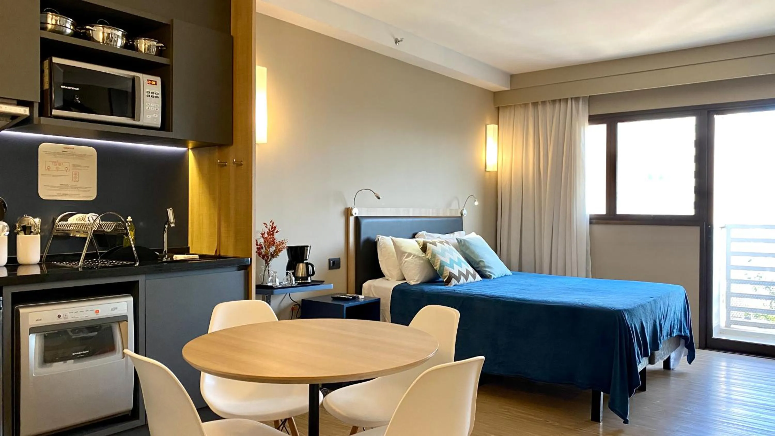 Coffee/tea facilities, Bed in APS - Alpha Stay By Anora Spaces