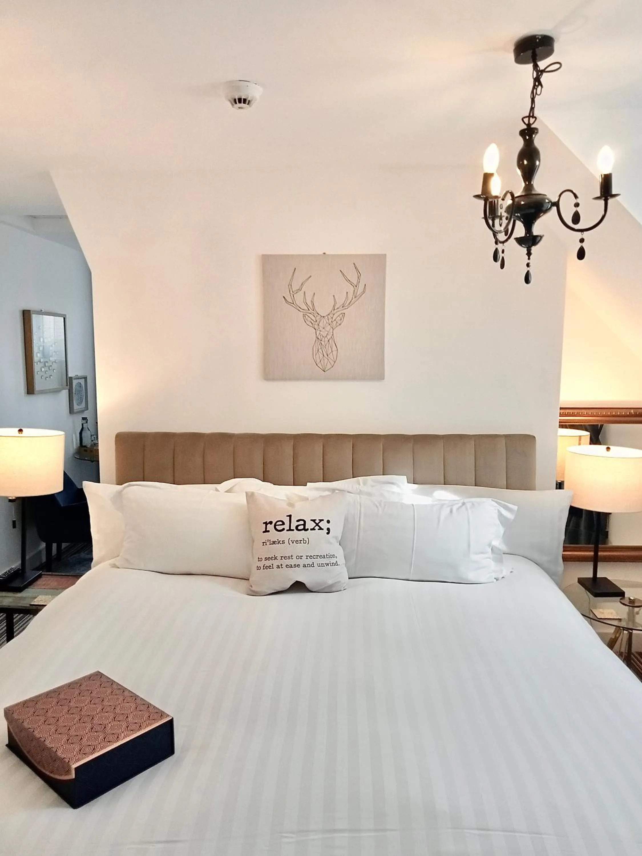 Bed in Regency Rooms