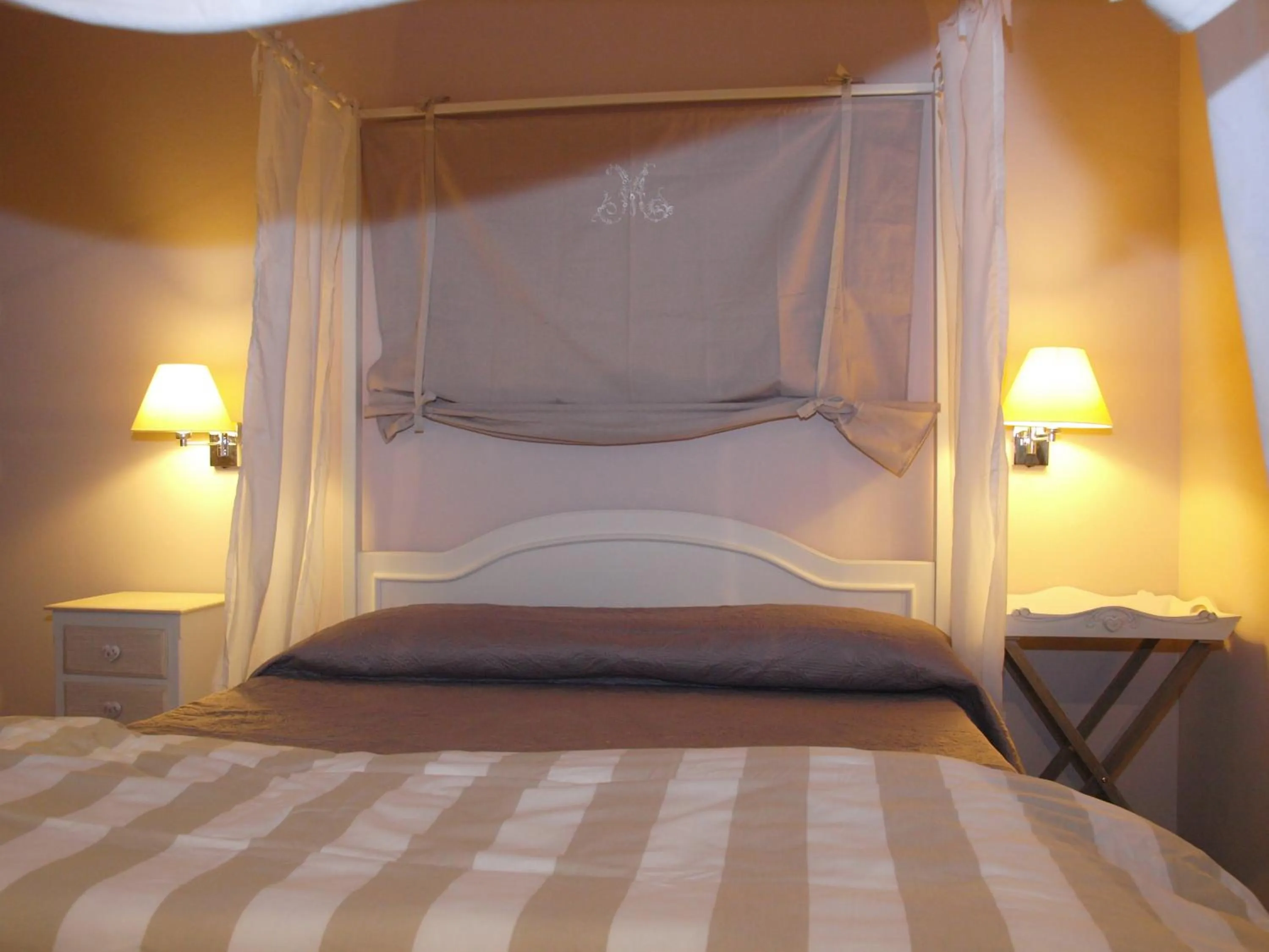 Decorative detail, Bed in B&B Il Senesino