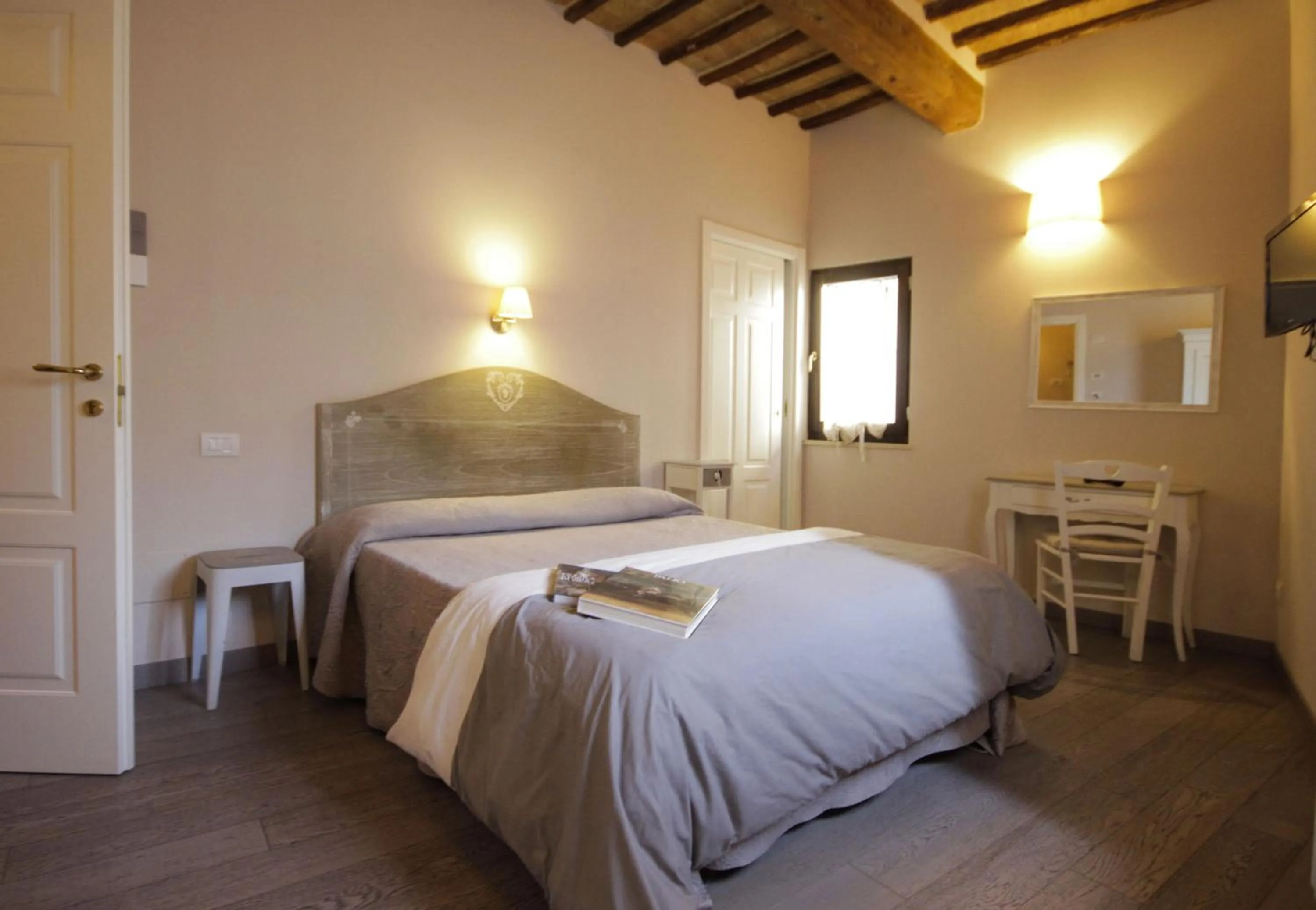 Photo of the whole room, Bed in B&B Il Senesino