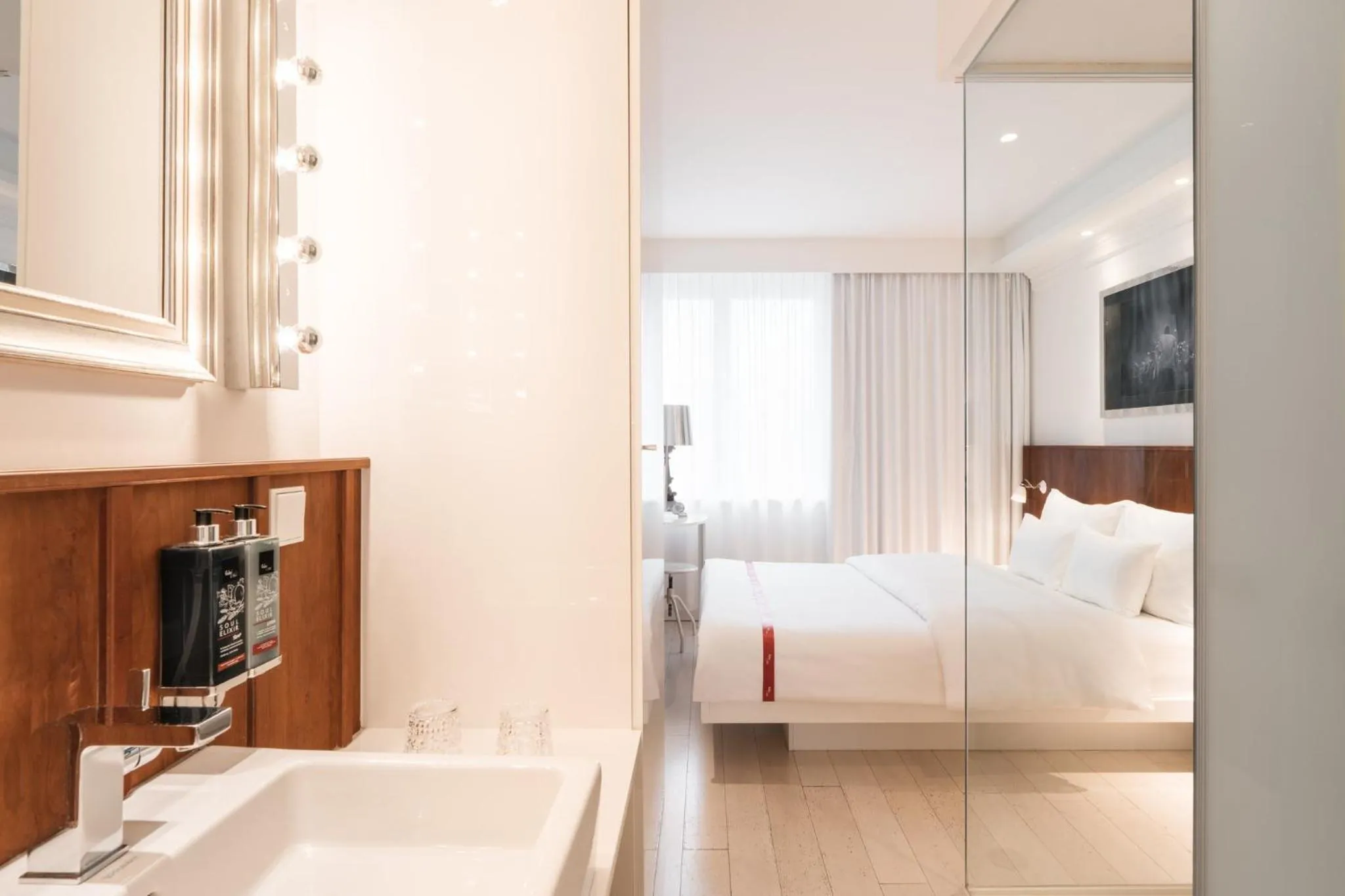 Photo of the whole room, Bed in Ruby Sofie Hotel Vienna