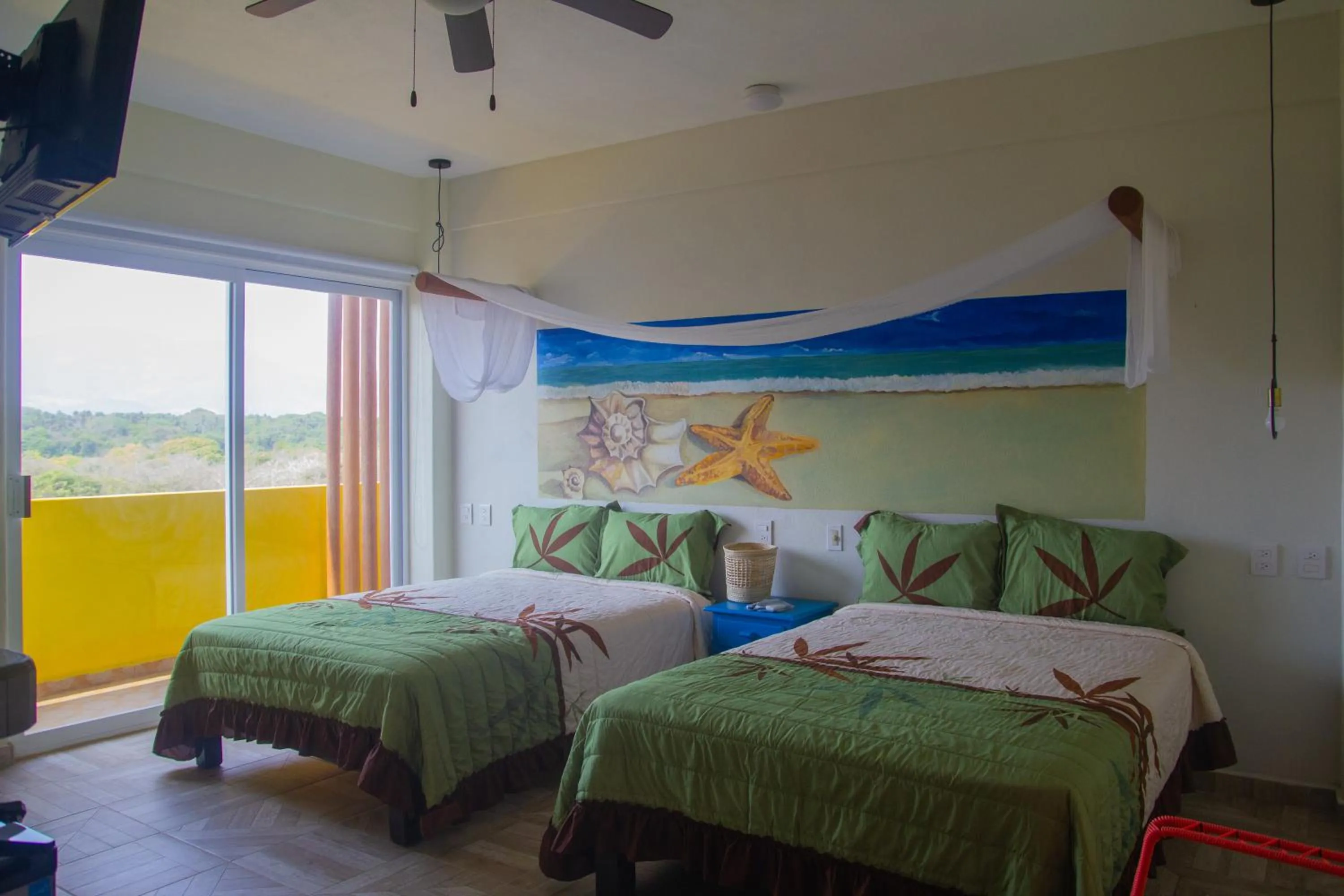 Bed in Hotel Happy Beach