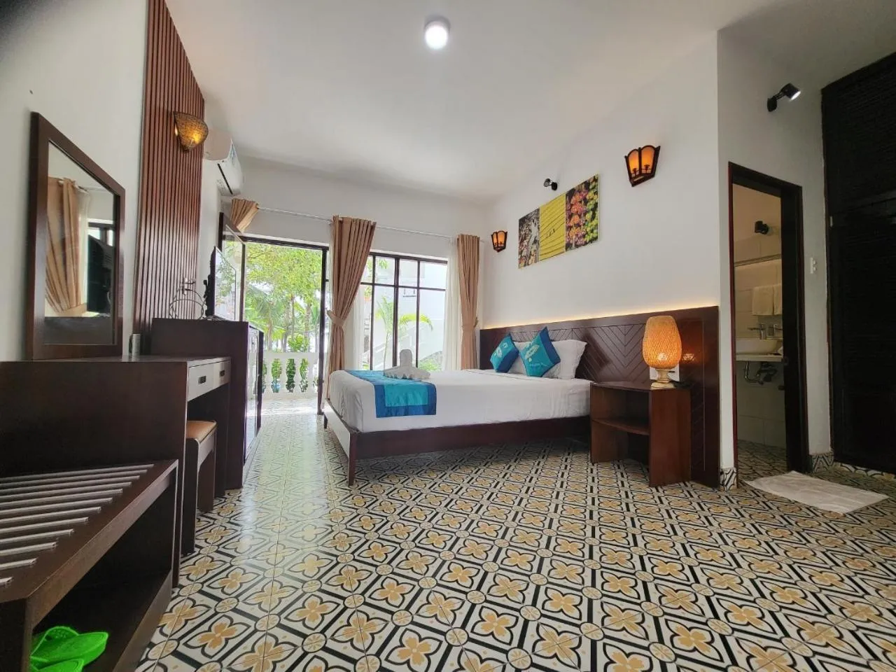 Bed in Ravenala Muine Resort