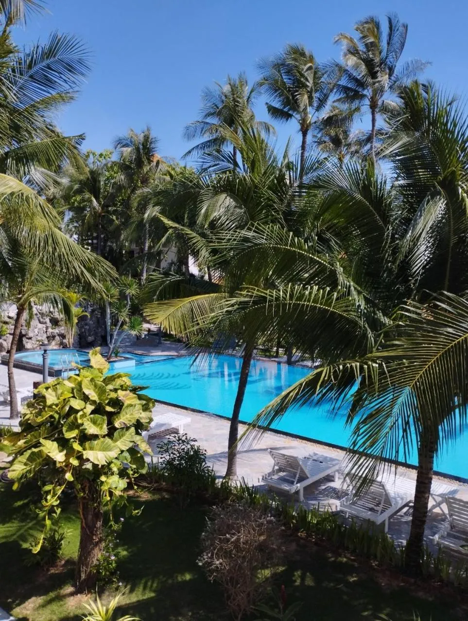 Pool view in Ravenala Muine Resort