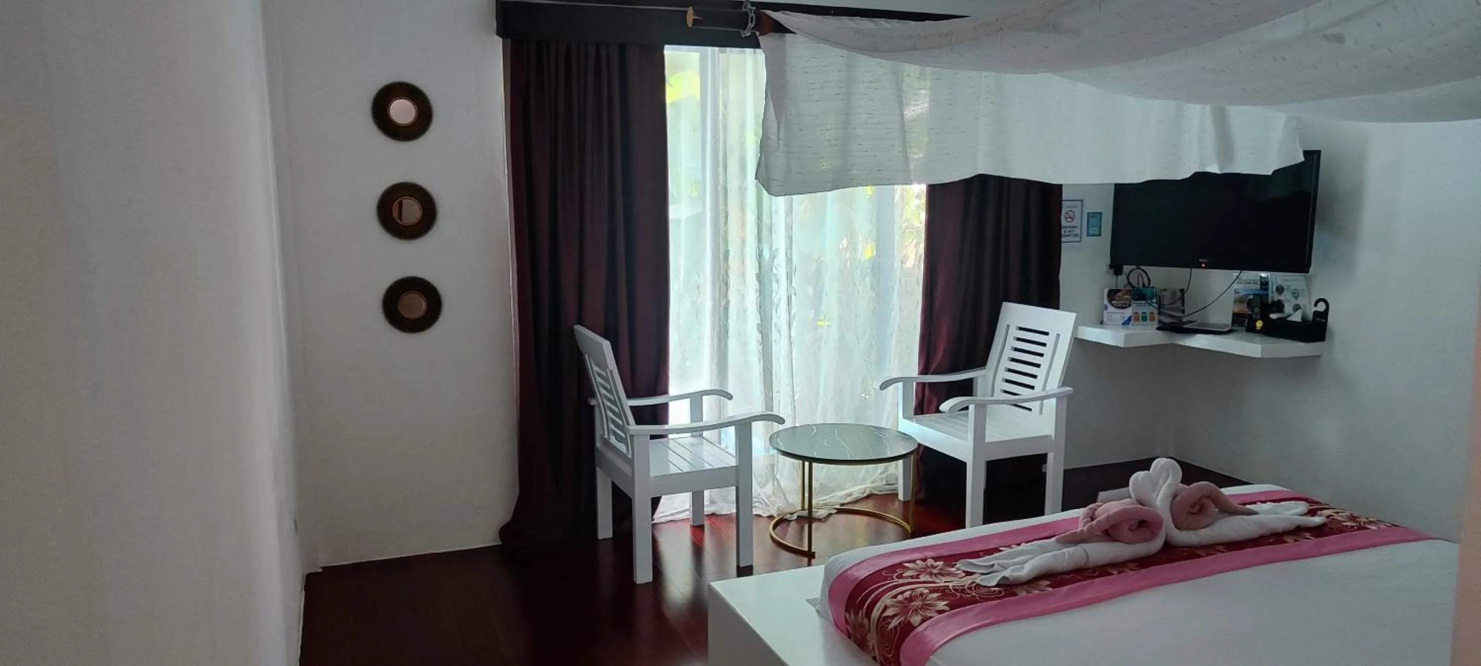 TV and multimedia, Bed in Carpe Diem Villas & Resort