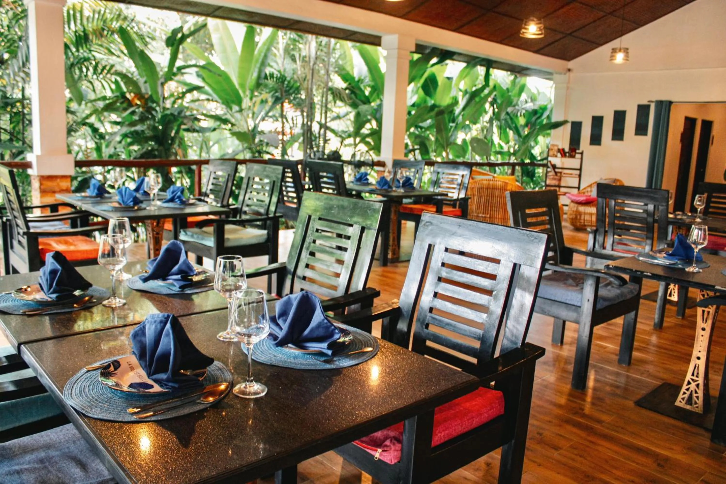 Restaurant/places to eat in Carpe Diem Villas & Resort