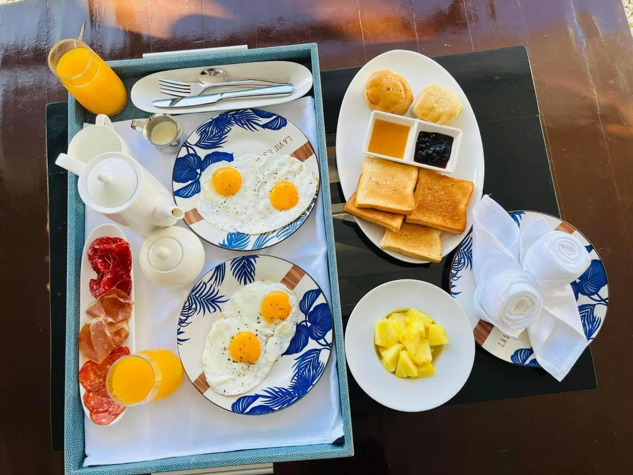 Breakfast in Carpe Diem Villas & Resort Dive & Stay resort Breakfast in Carpe Diem Villas & Resort Dive & Stay resort