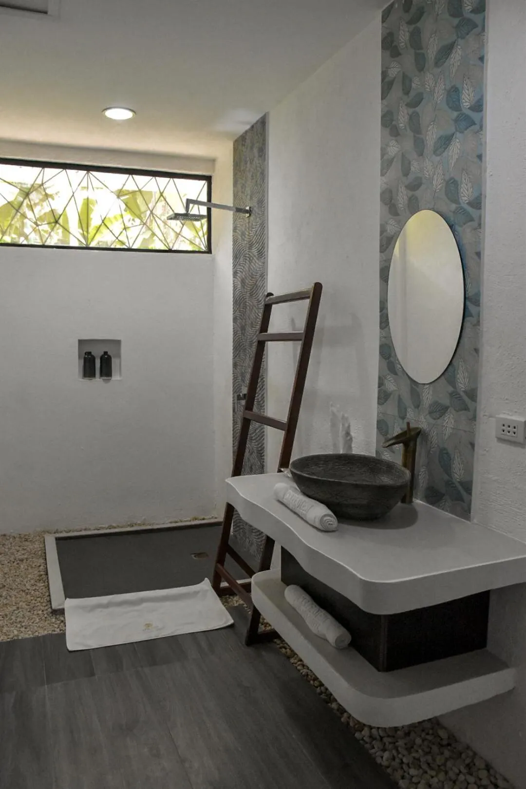 Bathroom in Carpe Diem Villas & Resort