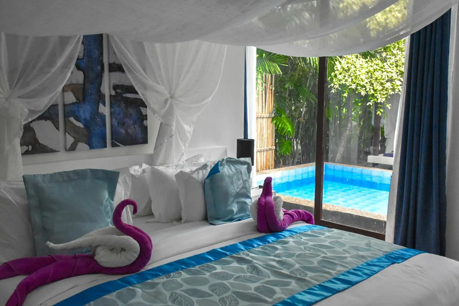 Pool view, Bed in Carpe Diem Villas & Resort