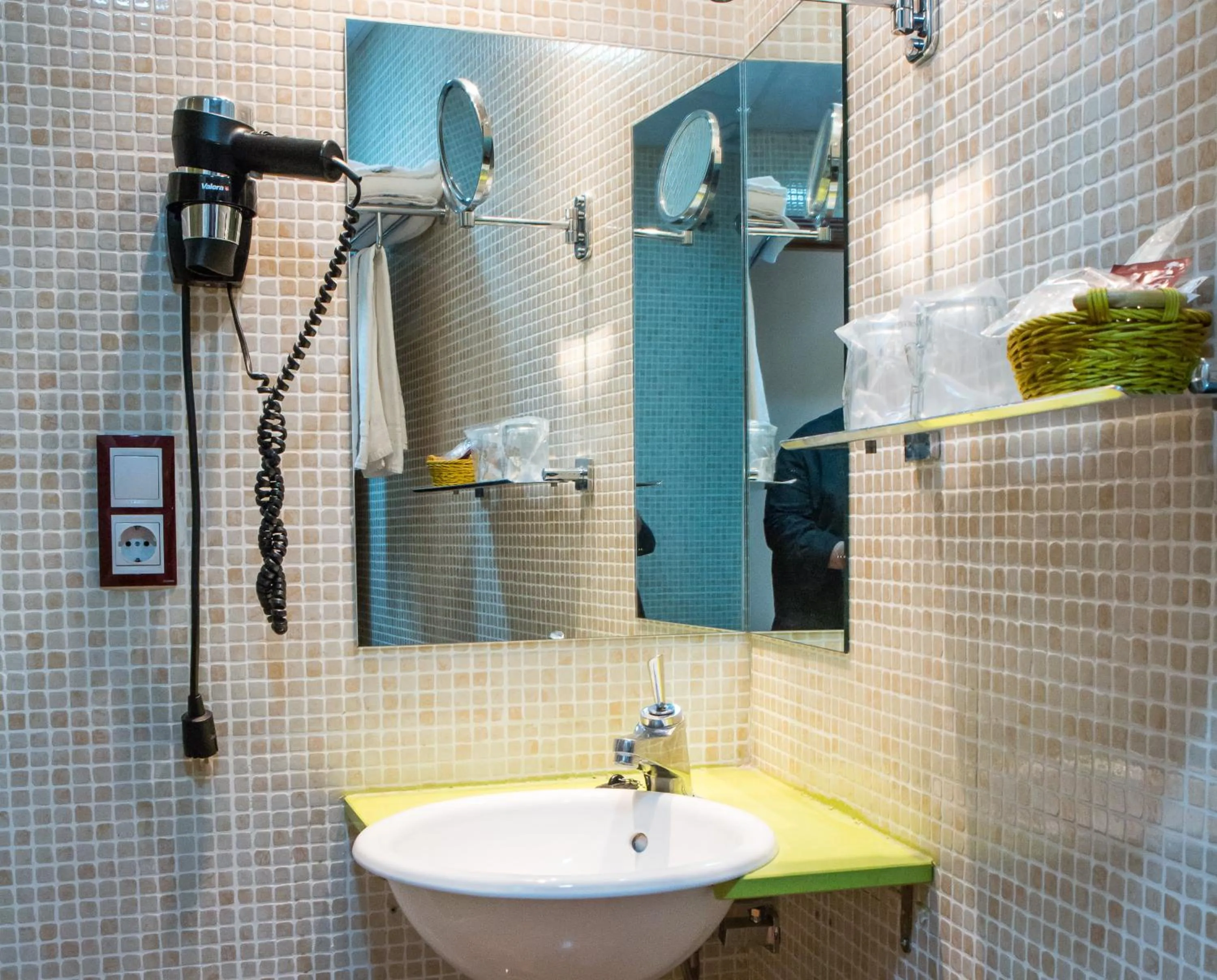 Bathroom in Hotel Tibur