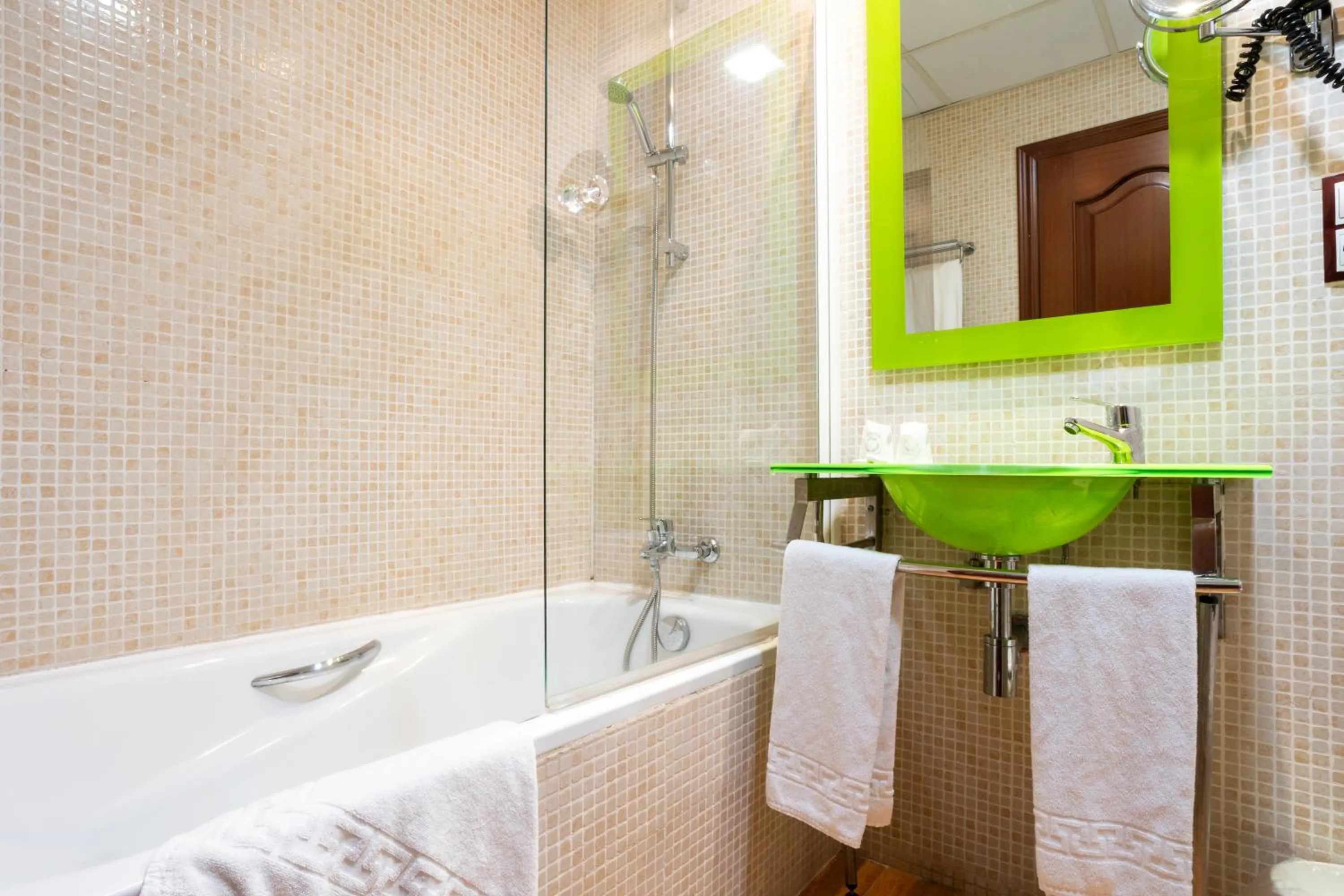 Bathroom in Hotel Tibur