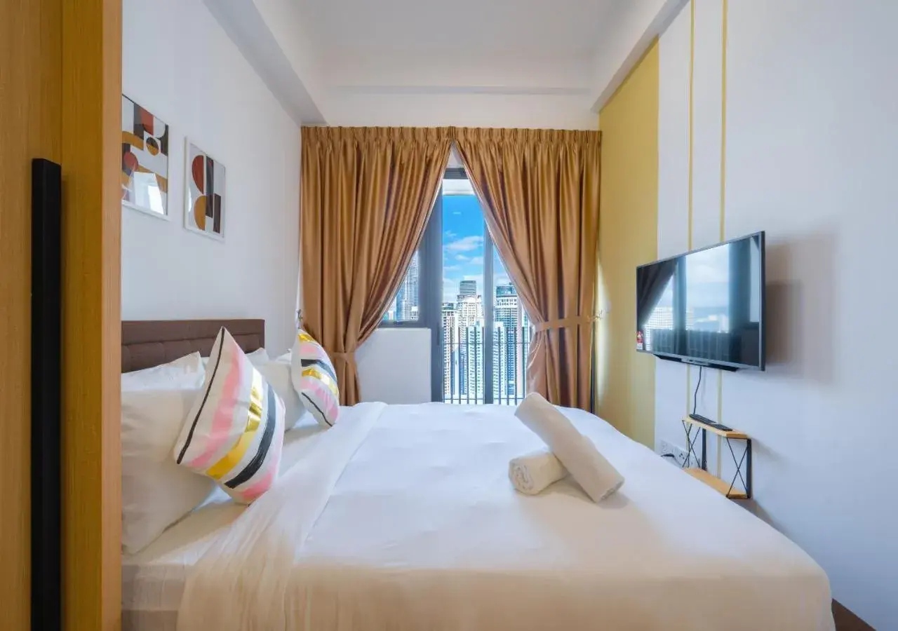 Deluxe Triple Room in Greystone Colony KLCC Deluxe Triple Room in Greystone Colony KLCC