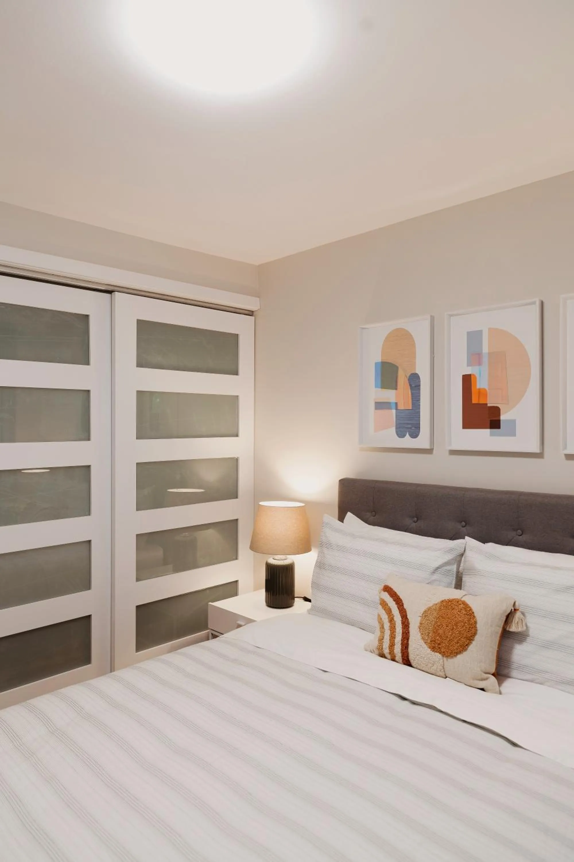 Modern, Luxurious Apartment near Downtown Ottawa