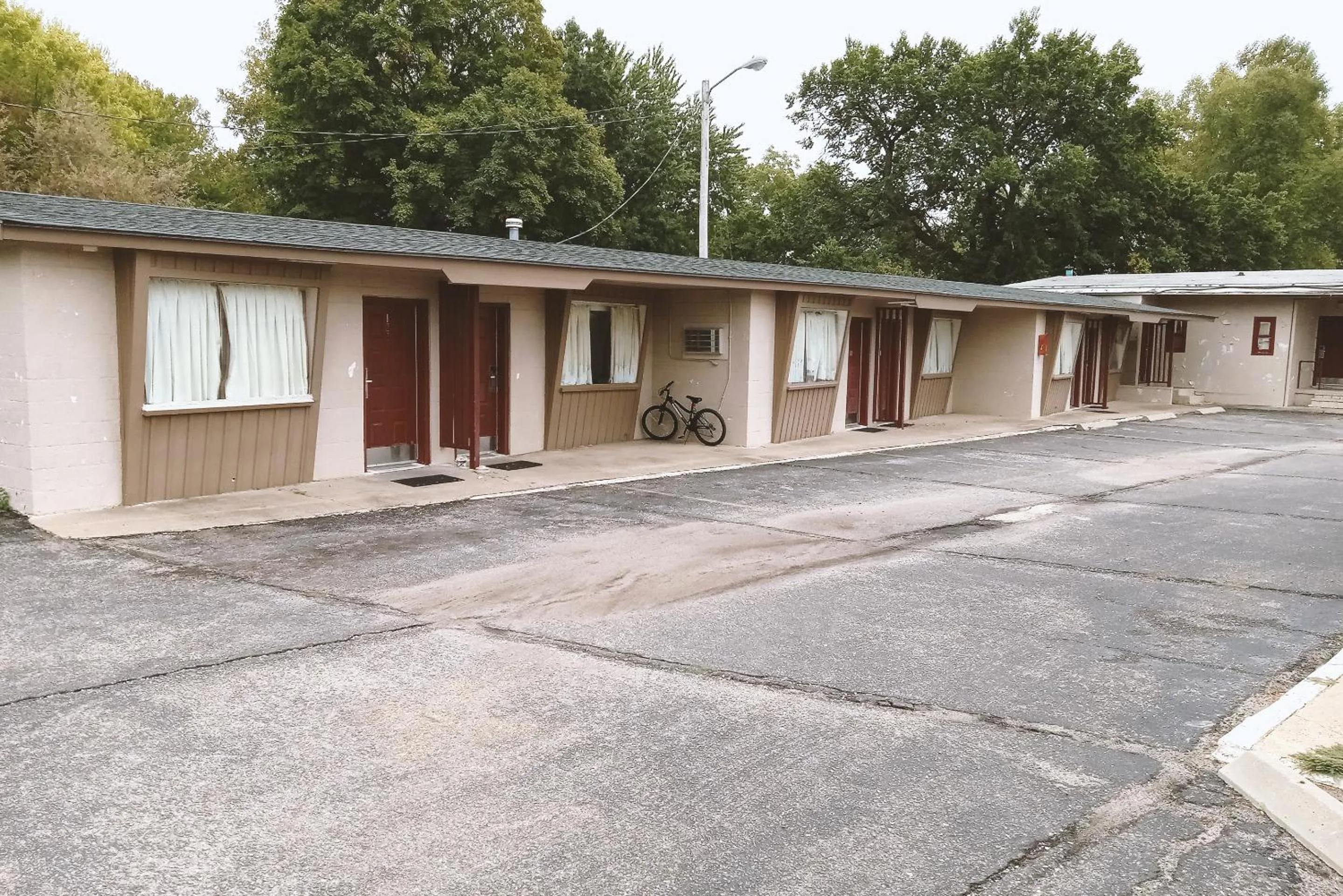 Street view in Blue Way Inn & Suites Winfield