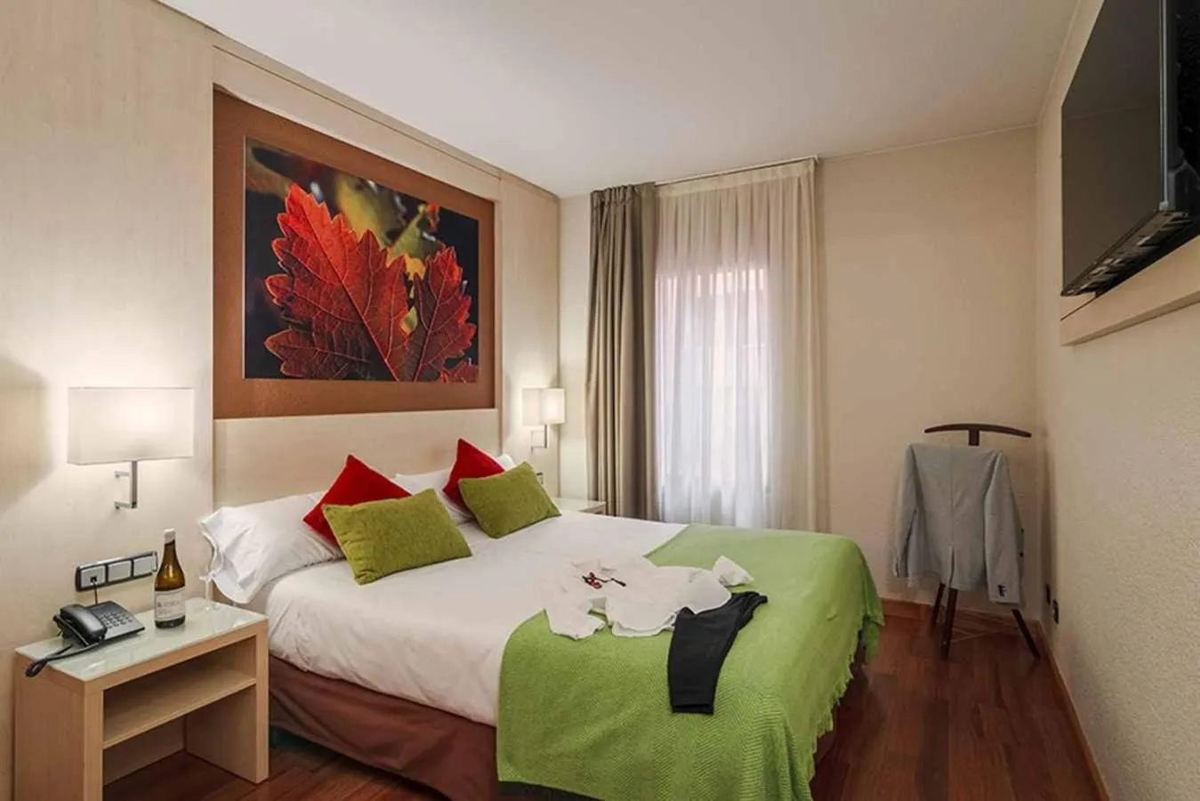 Bed in Hotel Condes de Haro