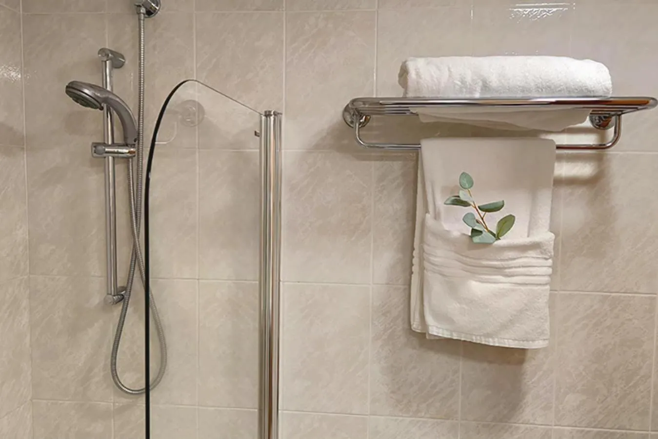 Bathroom in Hotel Condes de Haro