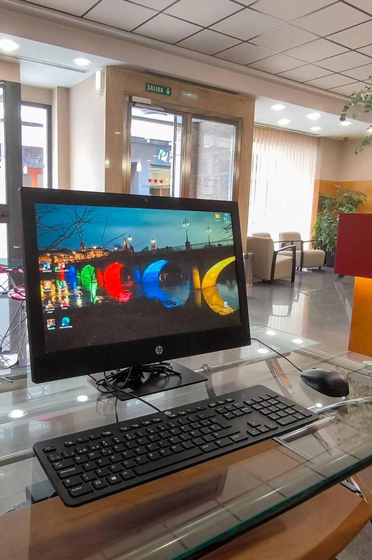 internet in Hotel Condes de Haro