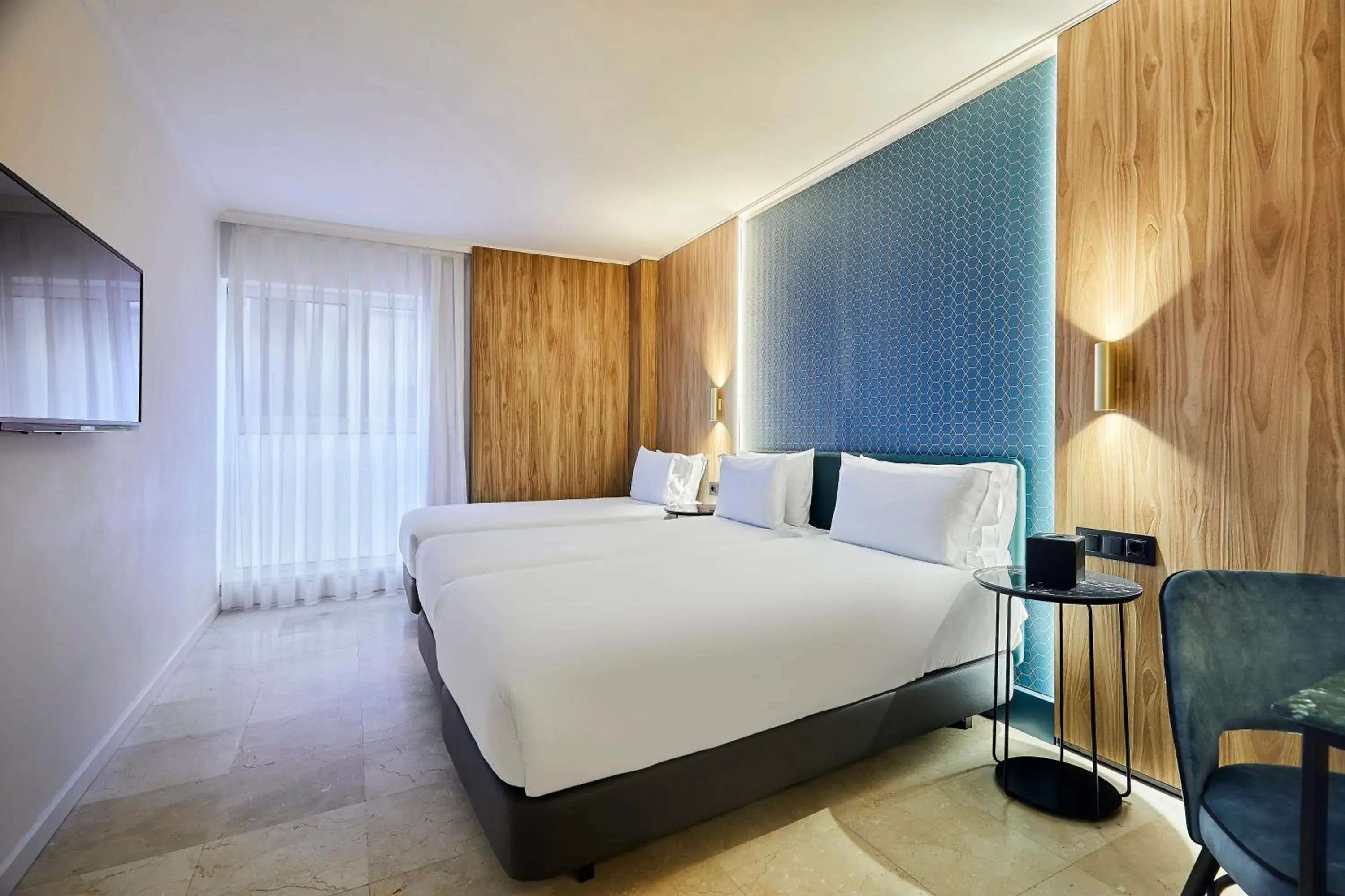 Bed in Exe Mitre Bed in Exe Mitre