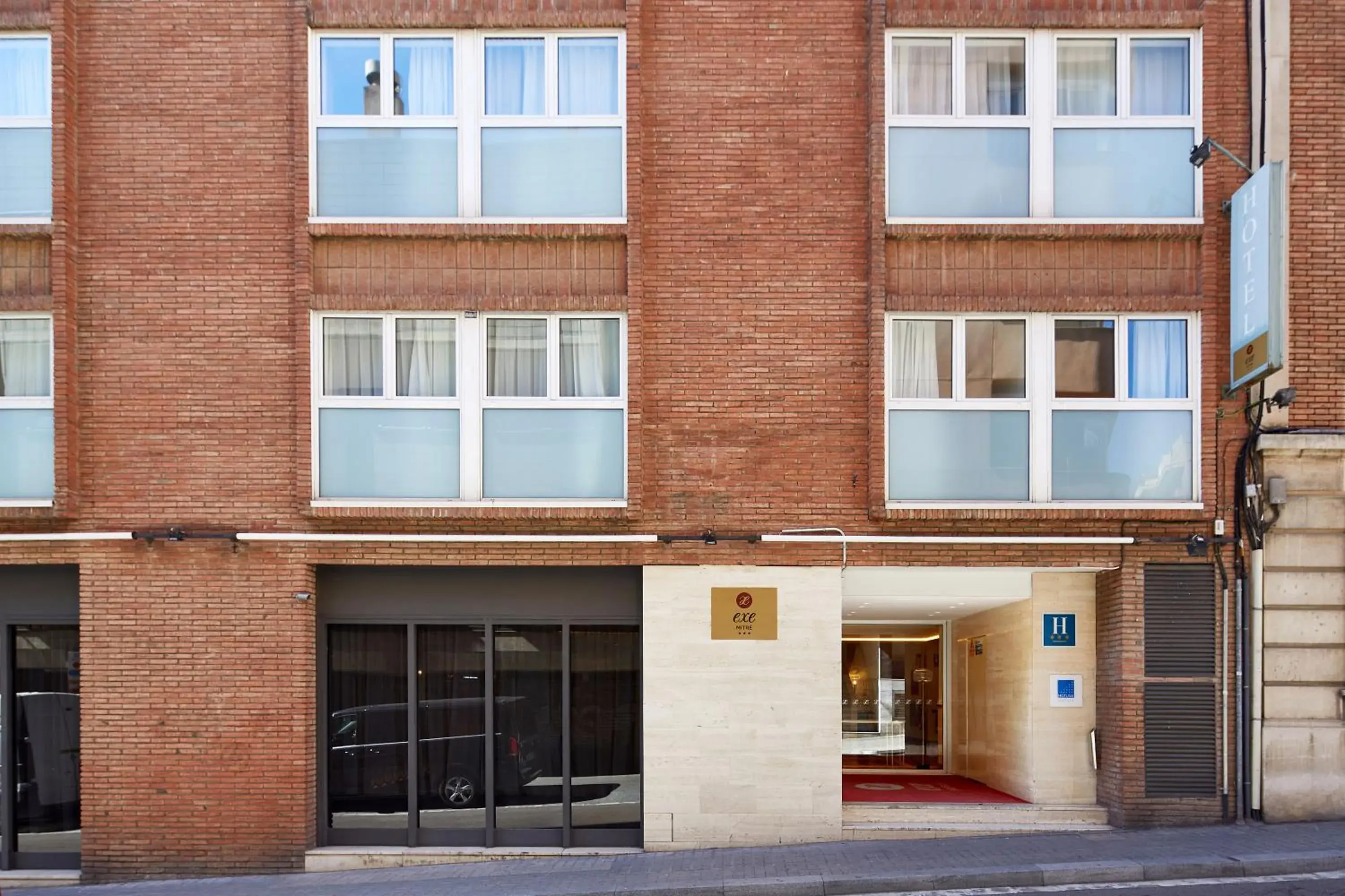 Property building in Exe Mitre Property building in Exe Mitre