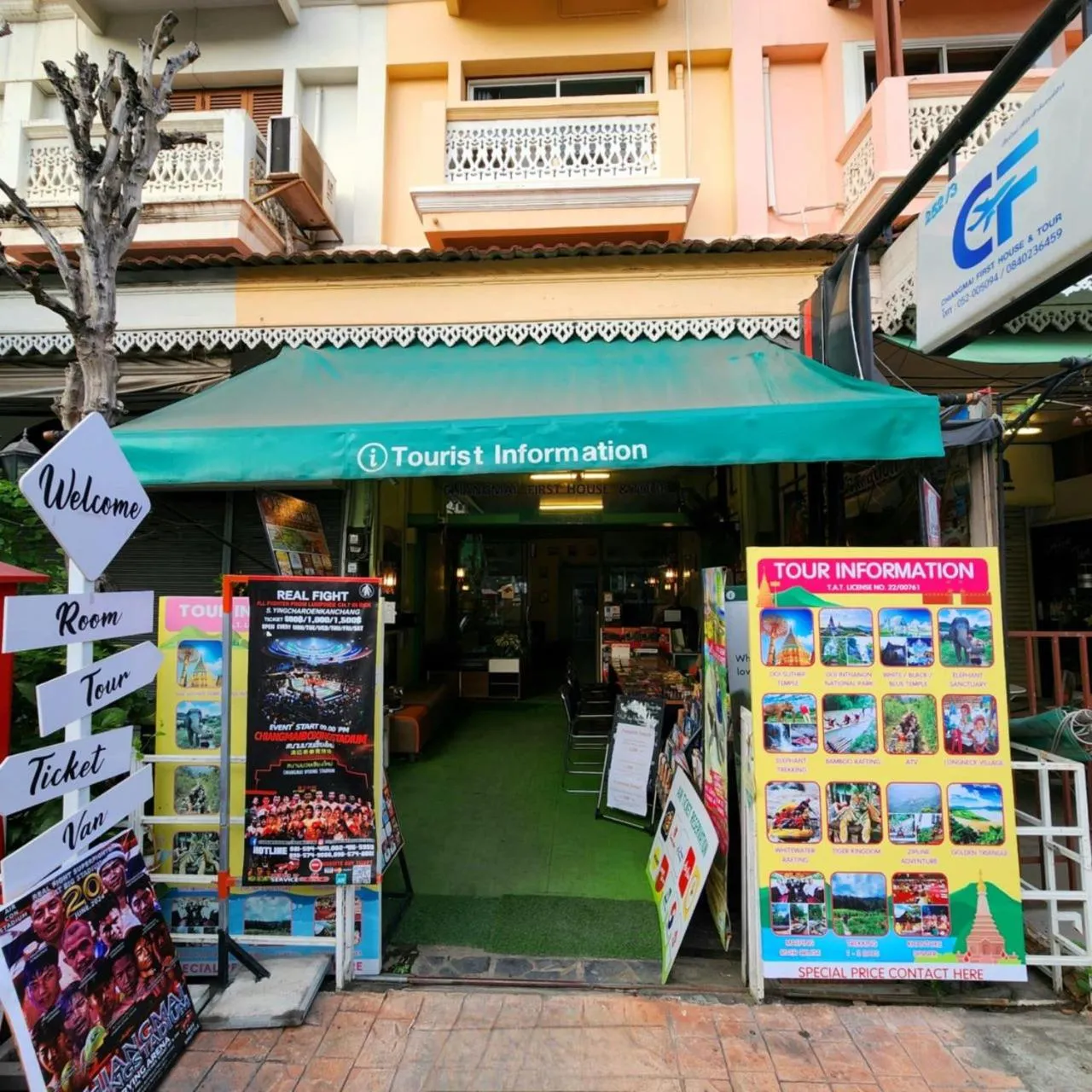 Chiangmai First House & Tour