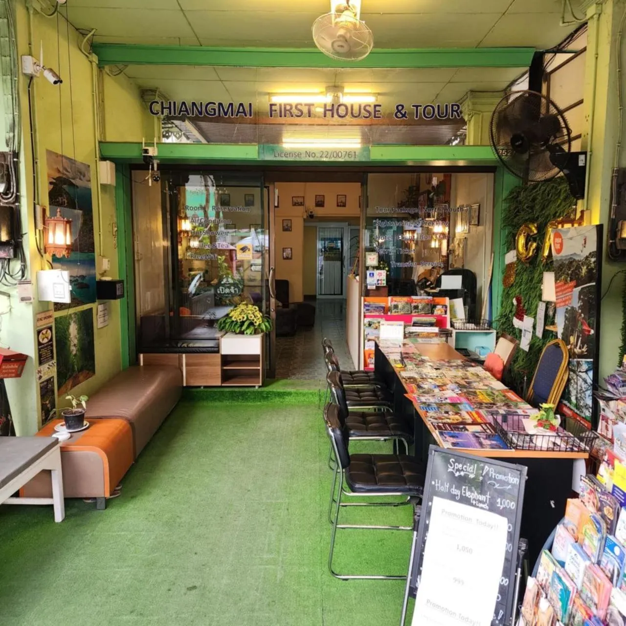 Chiangmai First House & Tour