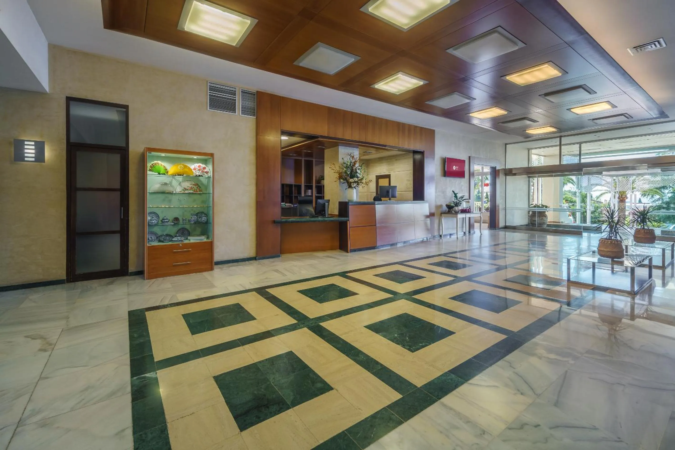Lobby or reception in Exe Las Adelfas