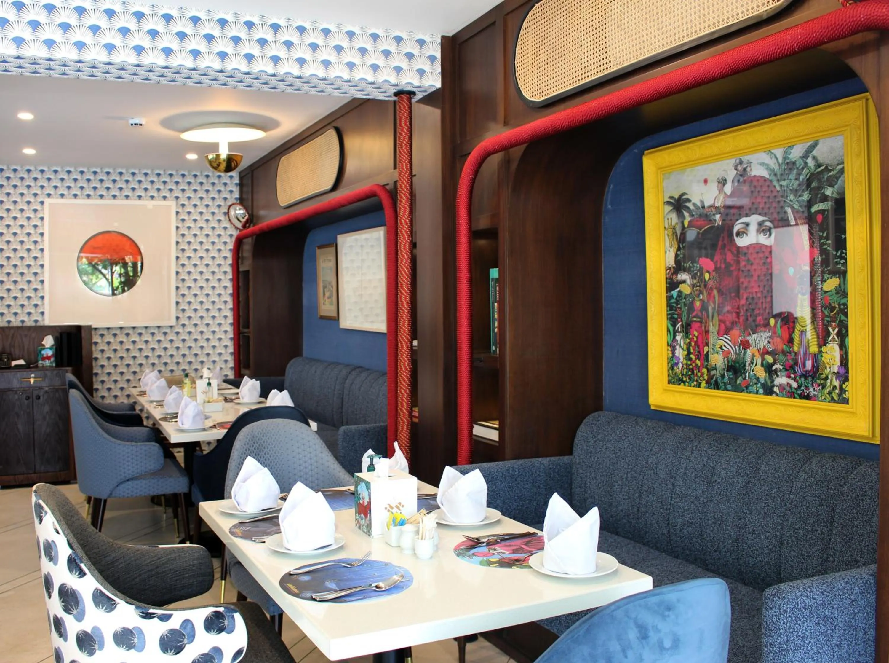 Restaurant/places to eat in Ambiance Boutique Art Hotel Karachi