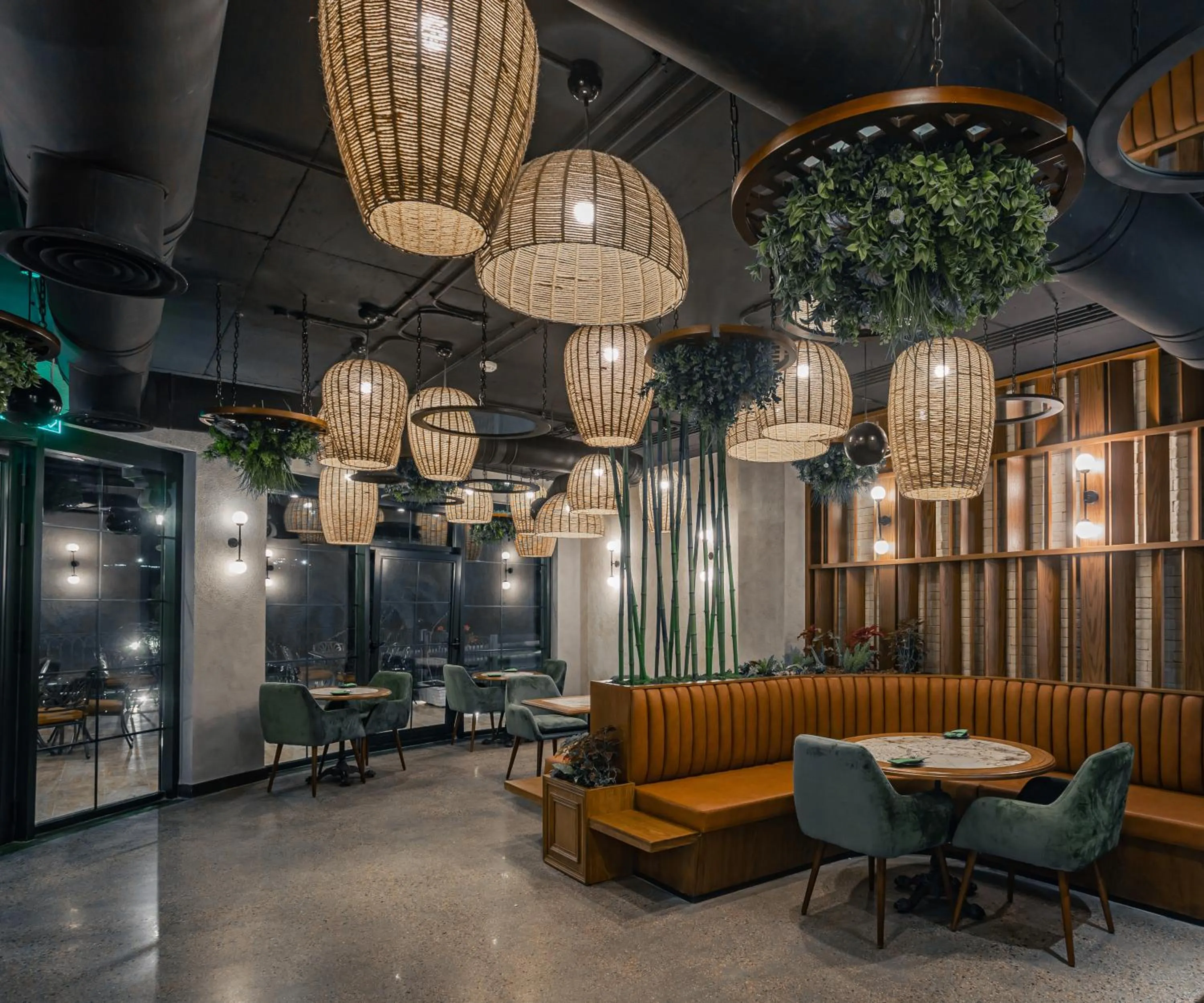 Restaurant/places to eat in Bratus Hotel