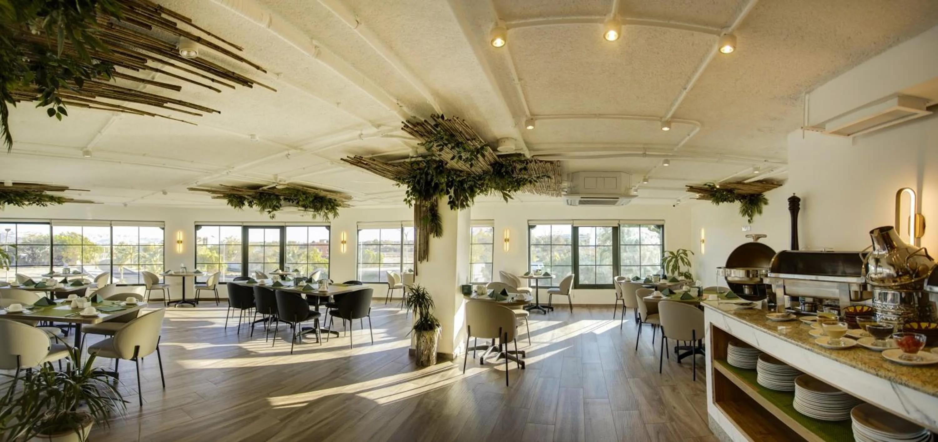 Lobby or reception in Bratus Hotel