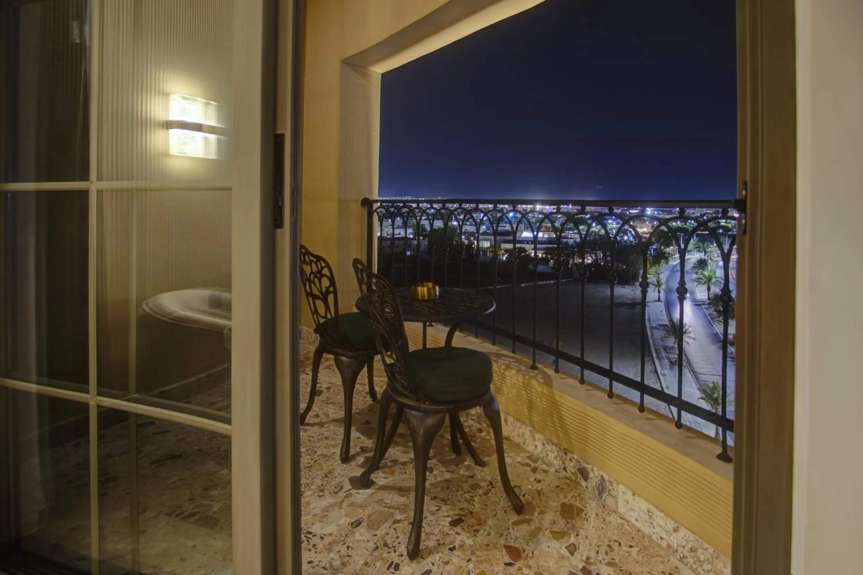 Balcony/Terrace in Bratus Hotel