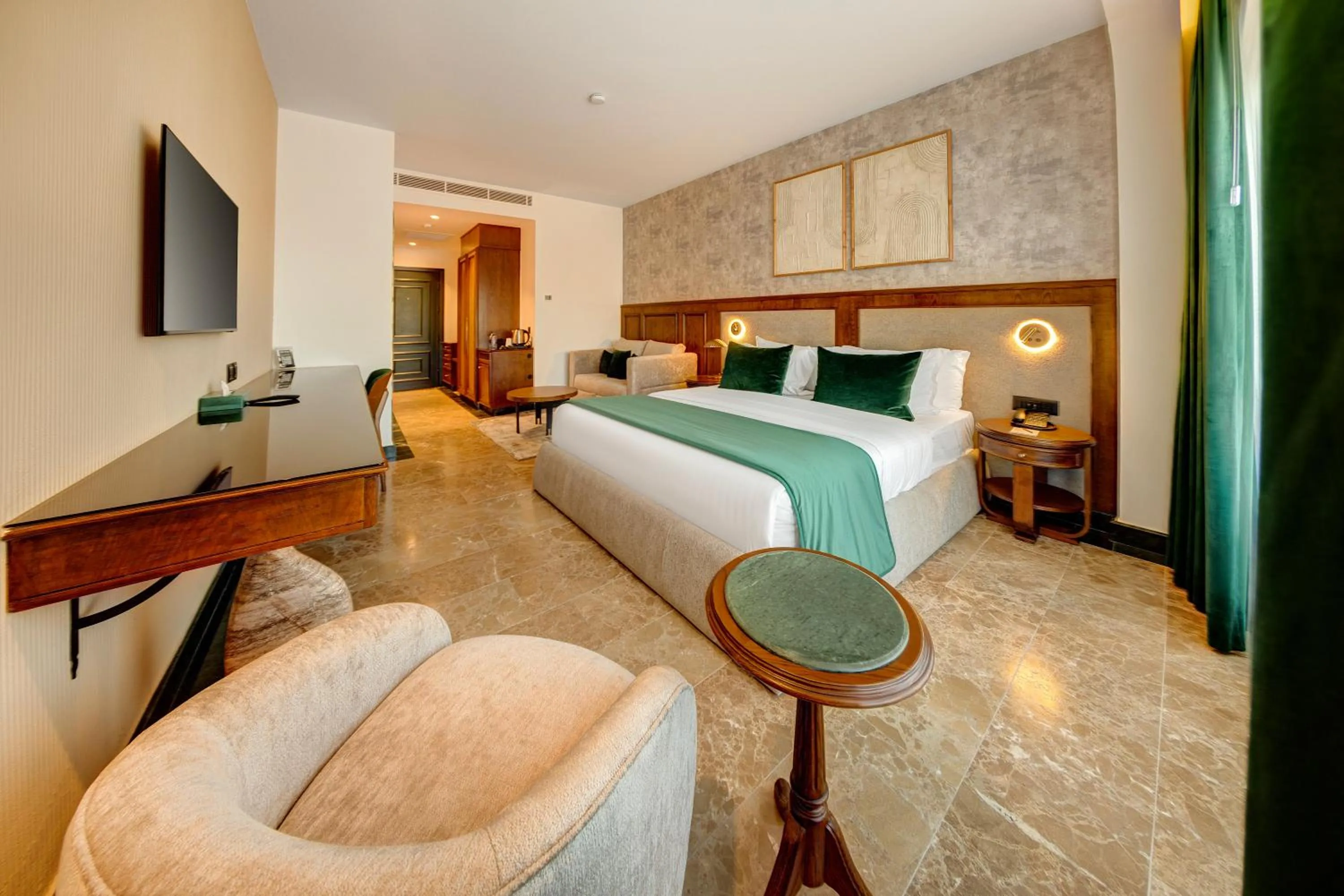 Bedroom in Bratus Hotel