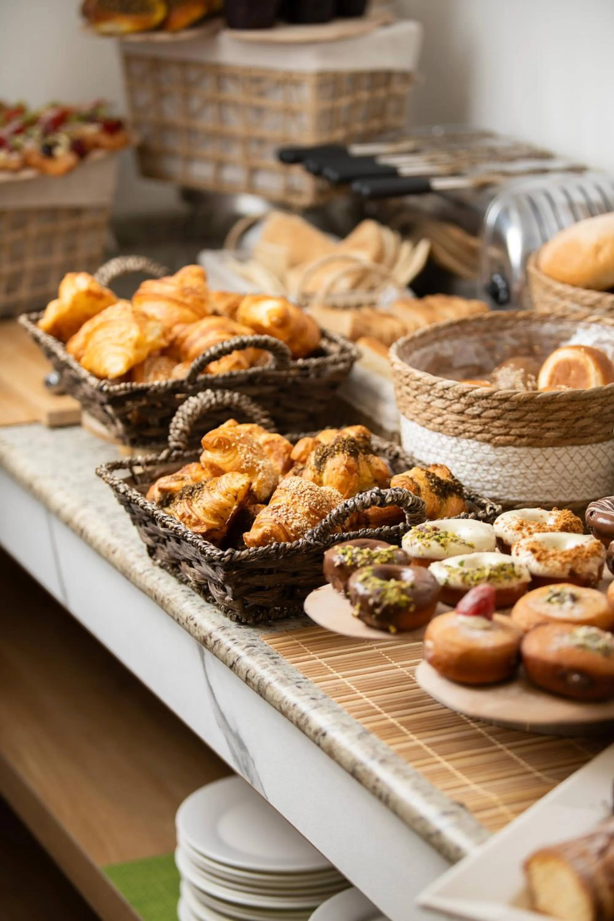 Food and drinks in Bratus Hotel