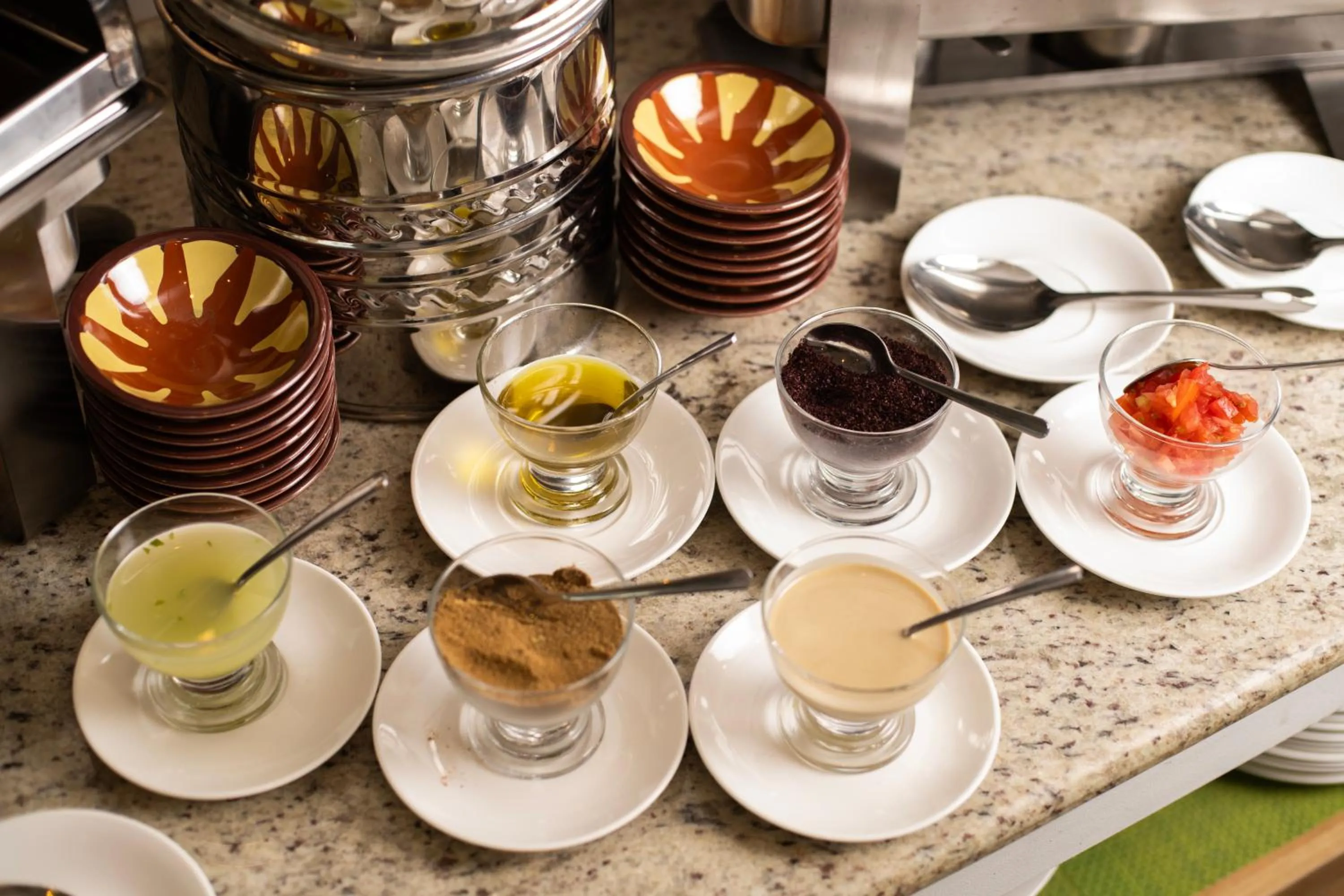 Coffee/tea facilities in Bratus Hotel