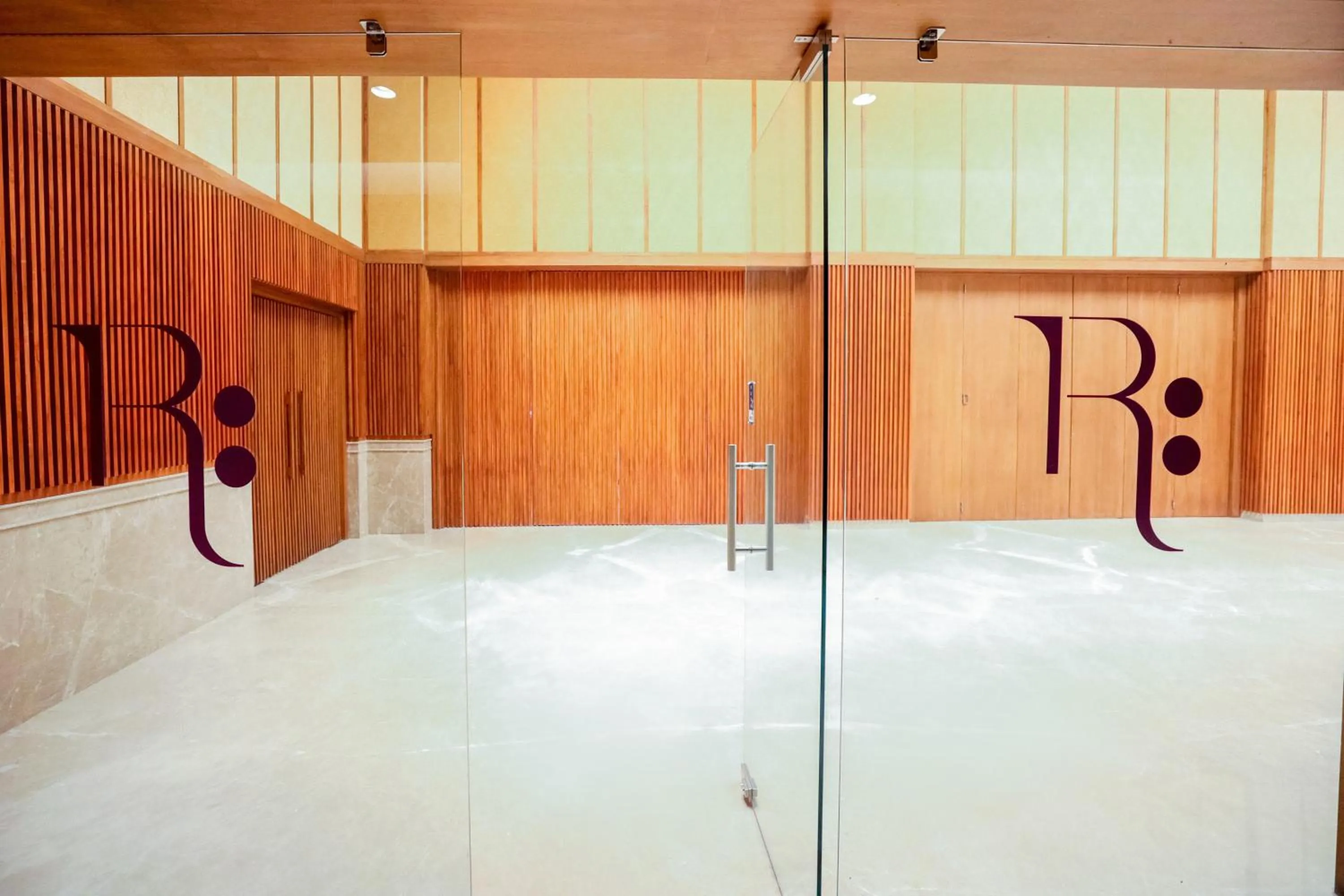 Meeting/conference room in Gulab Kothi by Royal Orchid Hotels Limited Varanasi