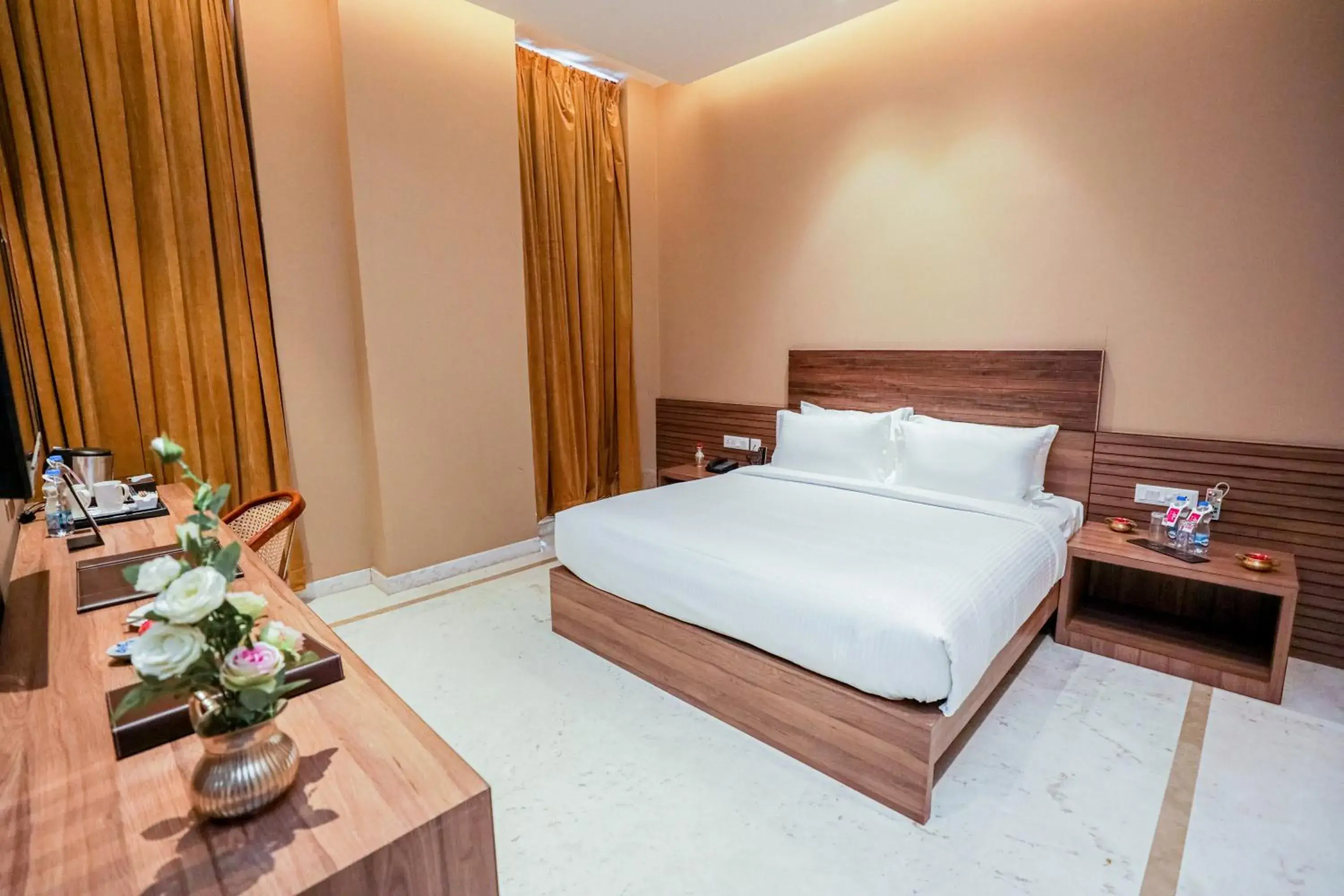 Bed in Gulab Kothi by Royal Orchid Hotels Limited Varanasi Bed in Gulab Kothi by Royal Orchid Hotels Limited Varanasi