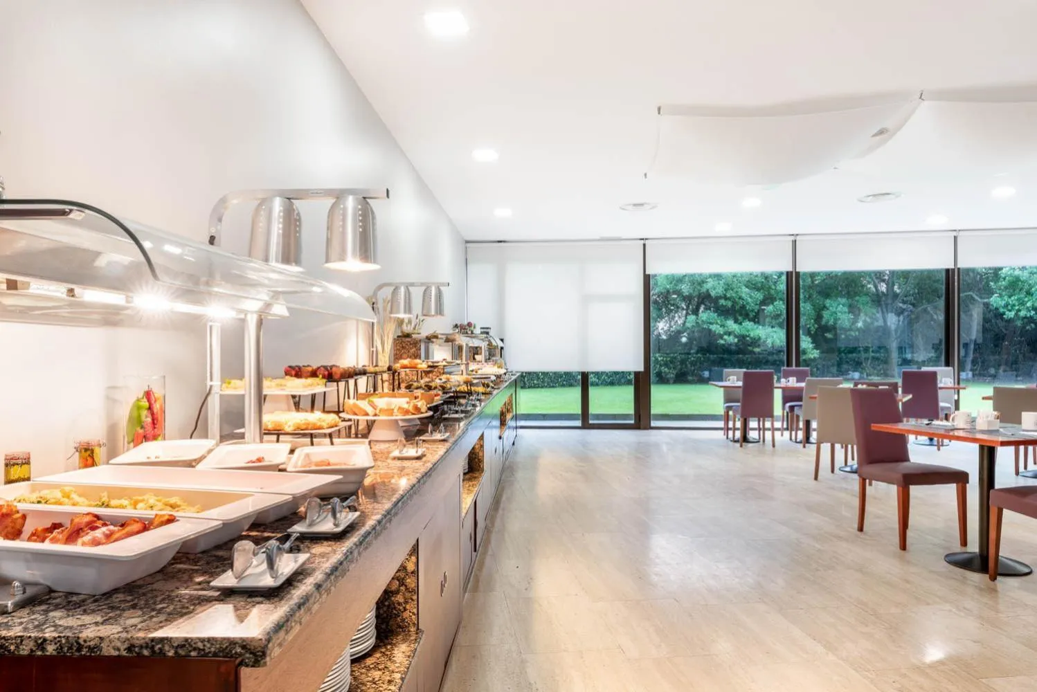 Restaurant/places to eat in Eurostars Ciudad de La Coruña