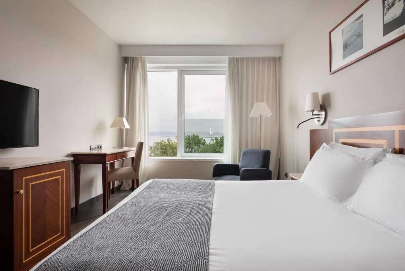 Bed in Eurostars Ciudad de La Coruña