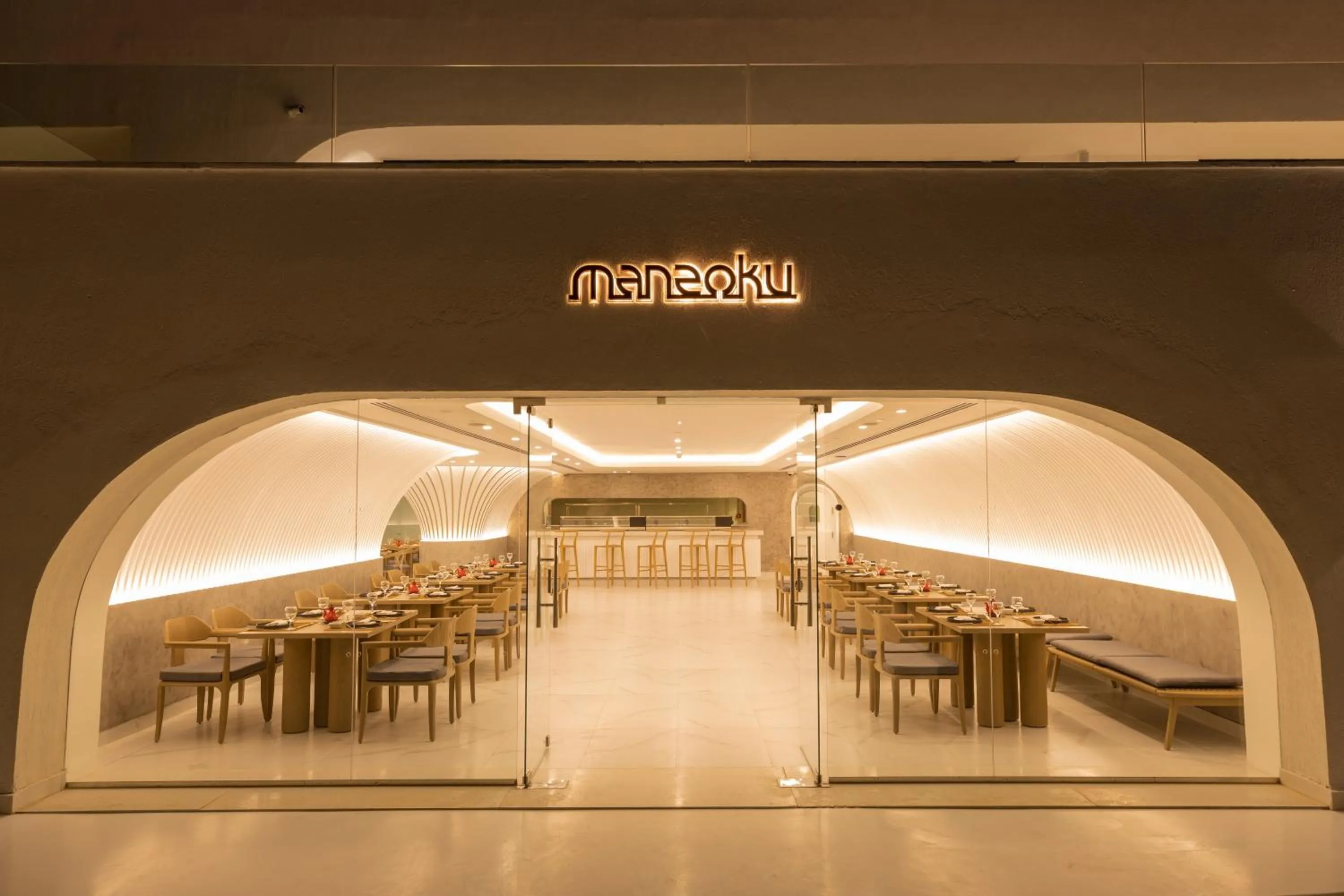 Restaurant/places to eat in White Hills Resort