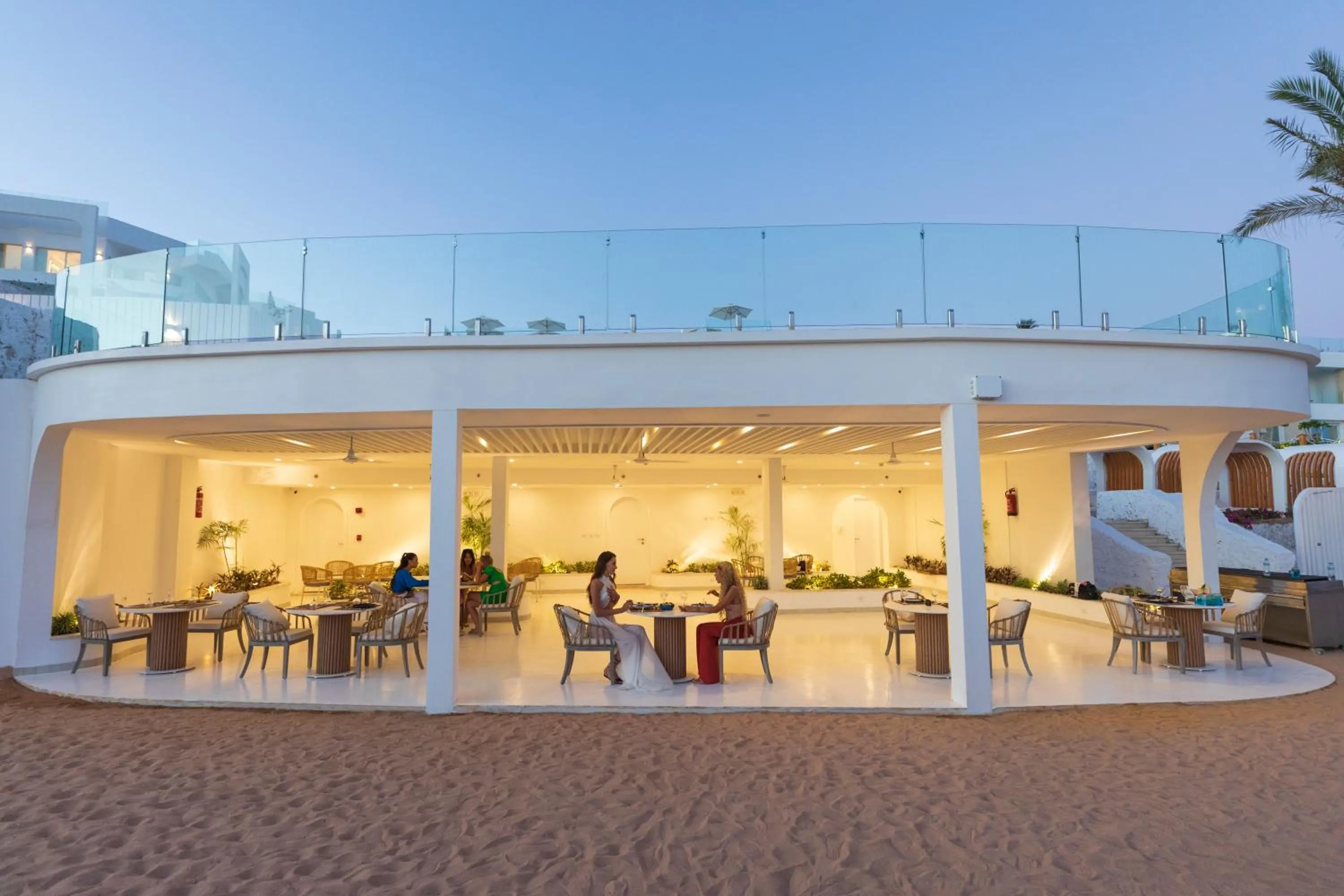 Restaurant/places to eat in White Hills Resort