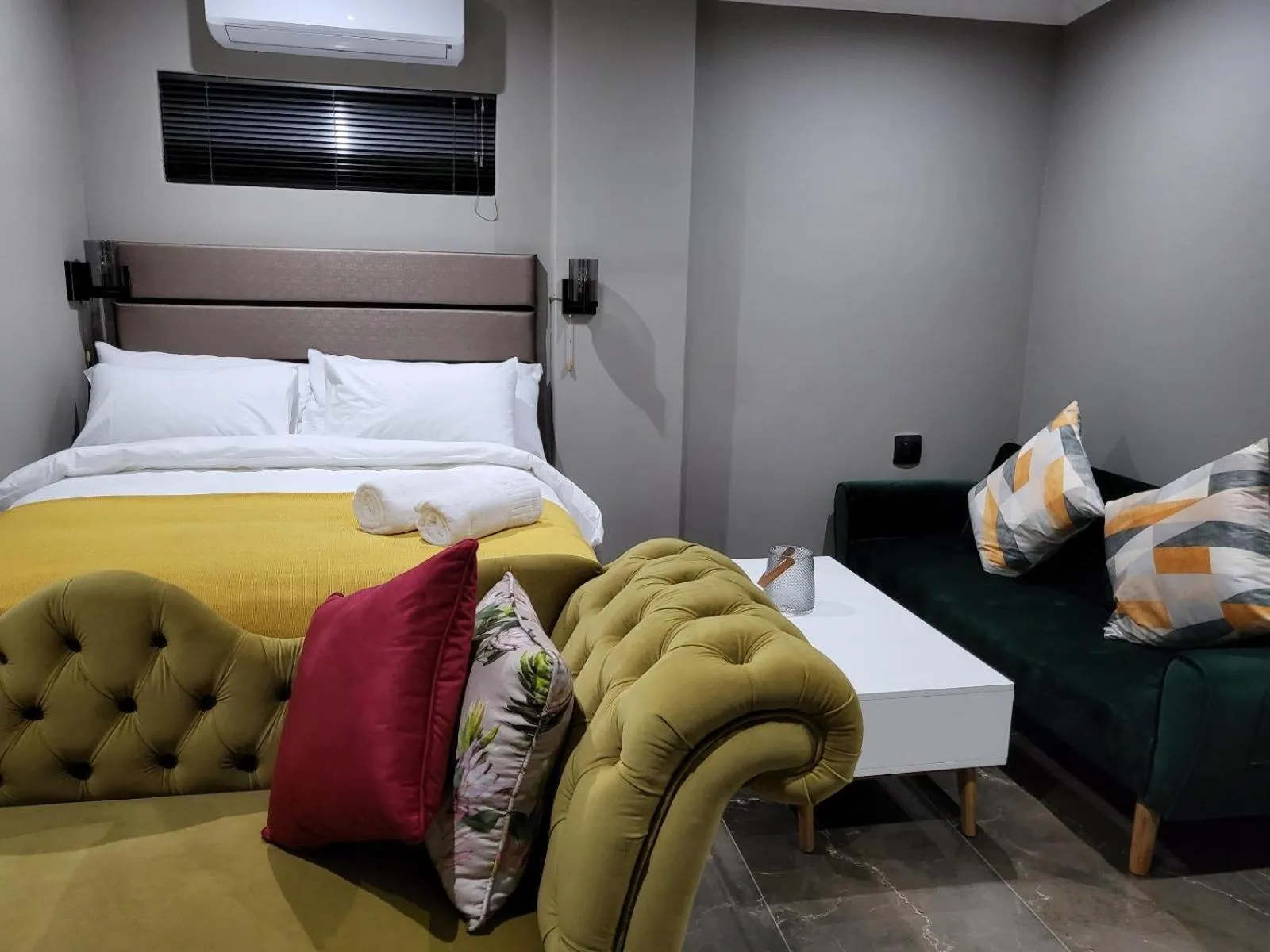 Photo of the whole room, Bed in @ 21 Guest House